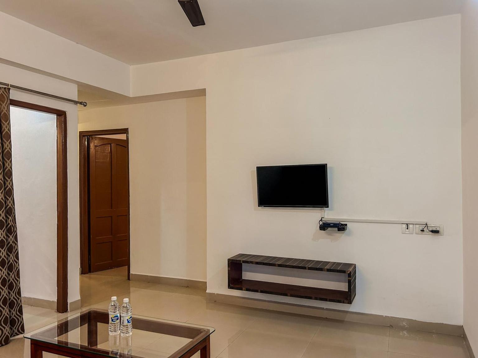 LA Costa Residency