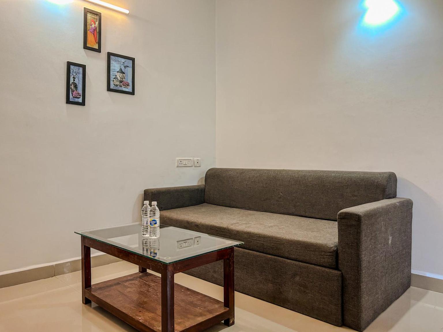 LA Costa Residency