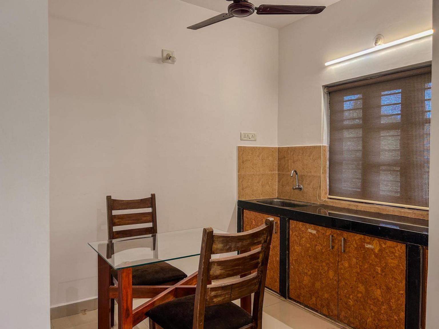 LA Costa Residency