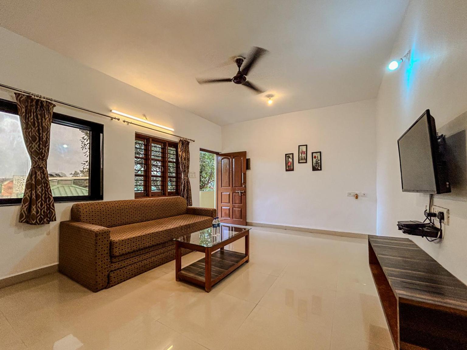 LA Costa Residency