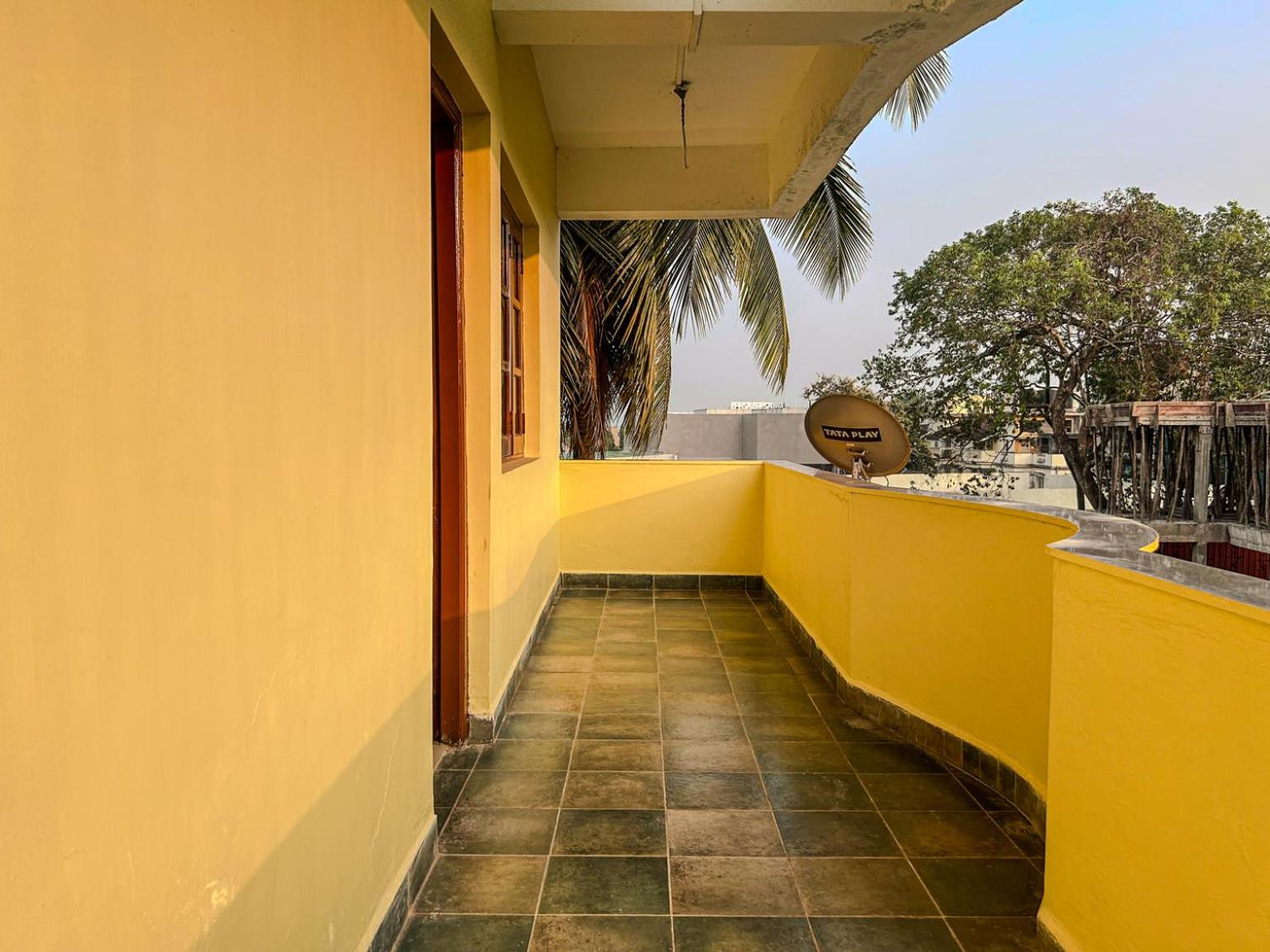 LA Costa Residency