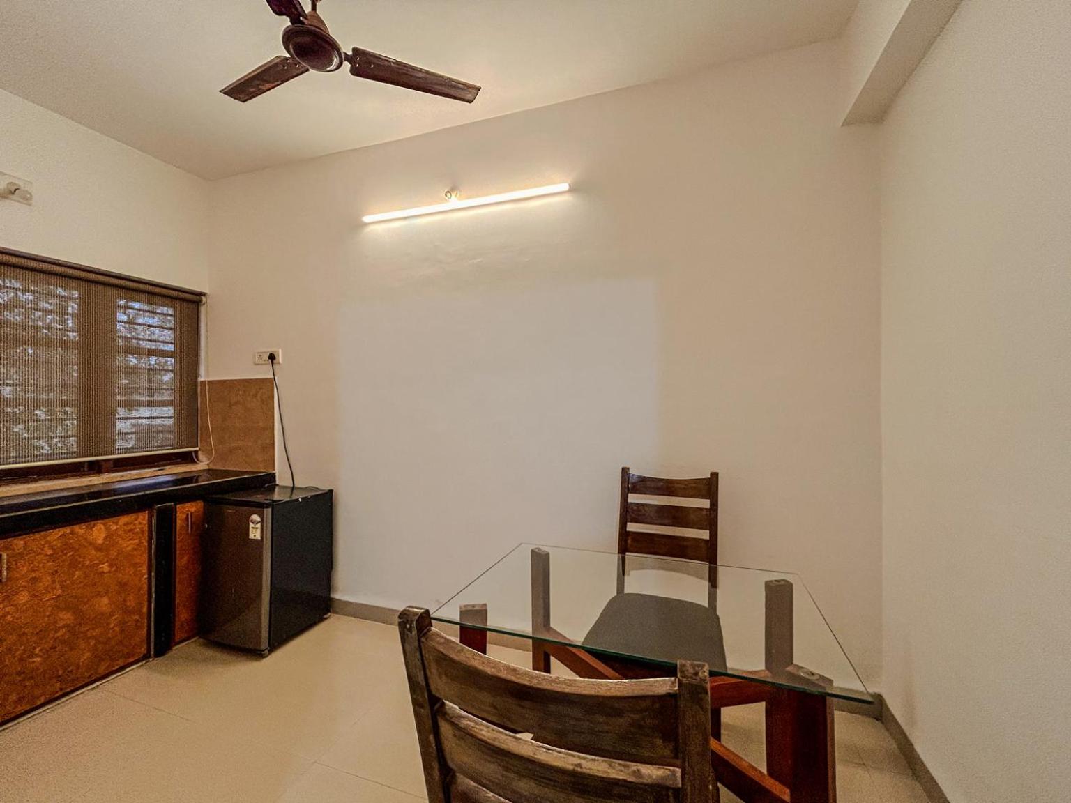 LA Costa Residency