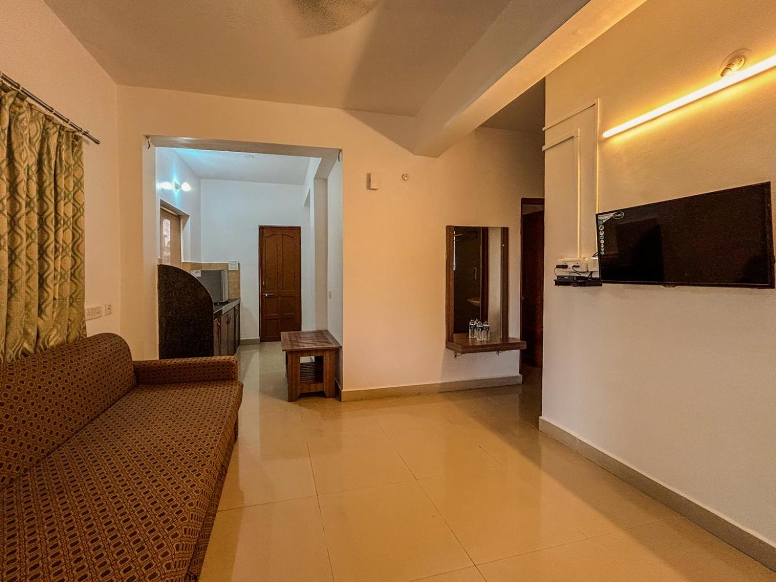 LA Costa Residency