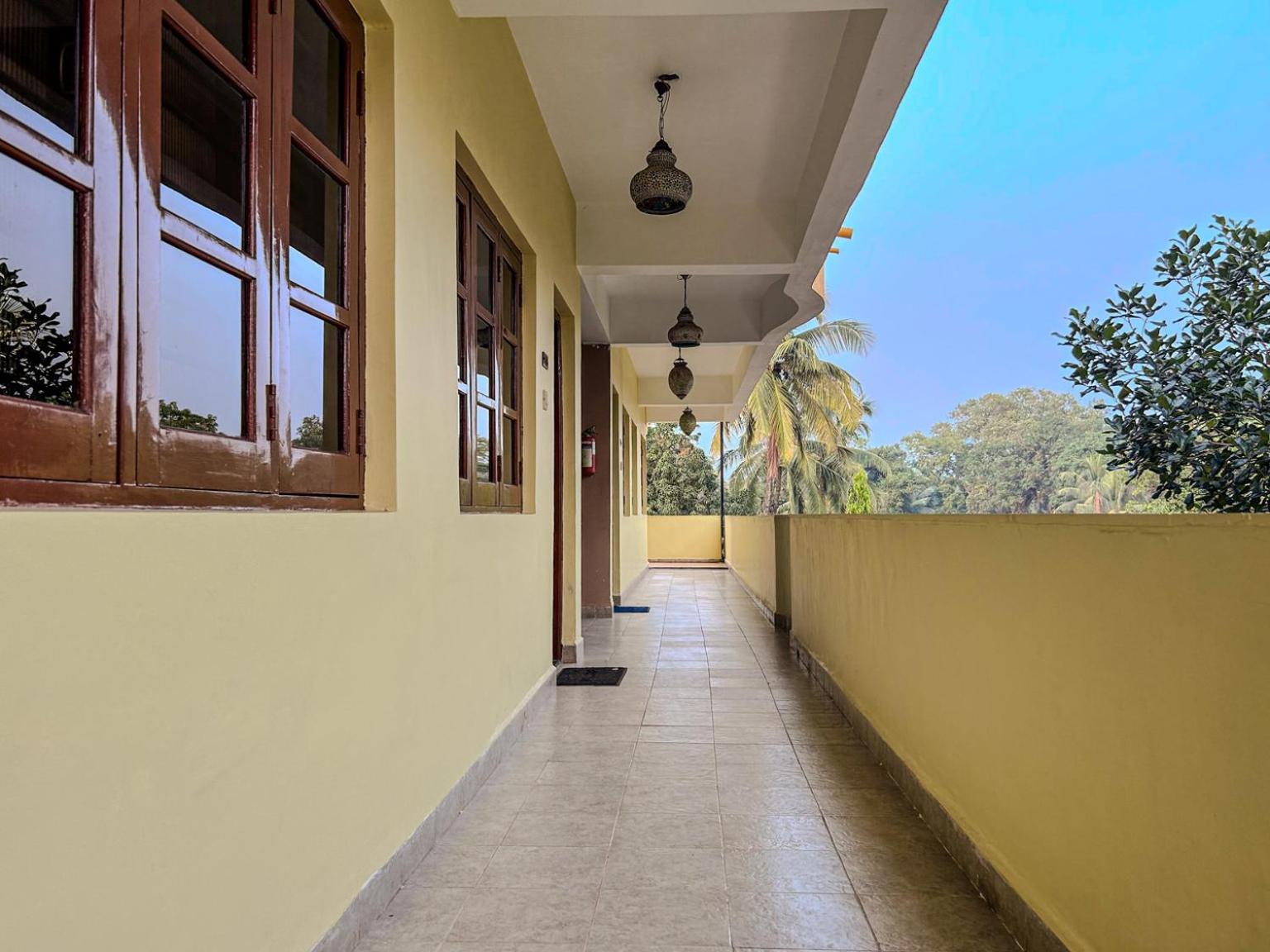 LA Costa Residency