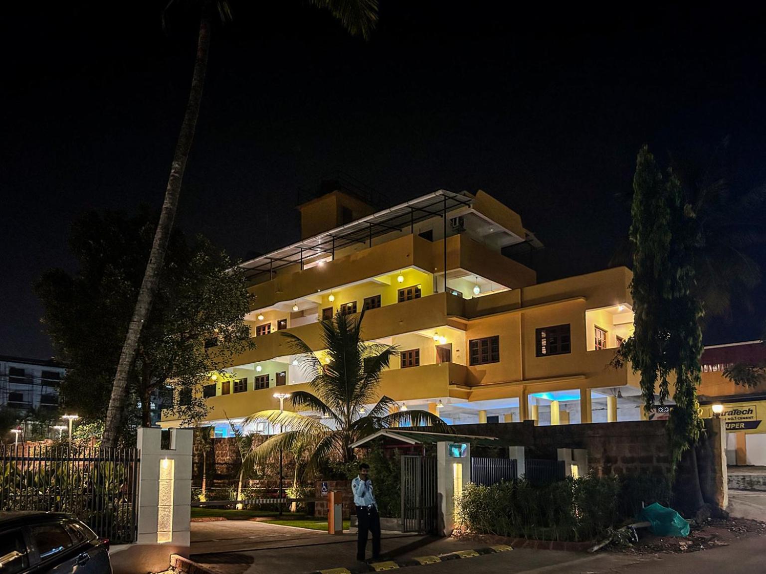 LA Costa Residency