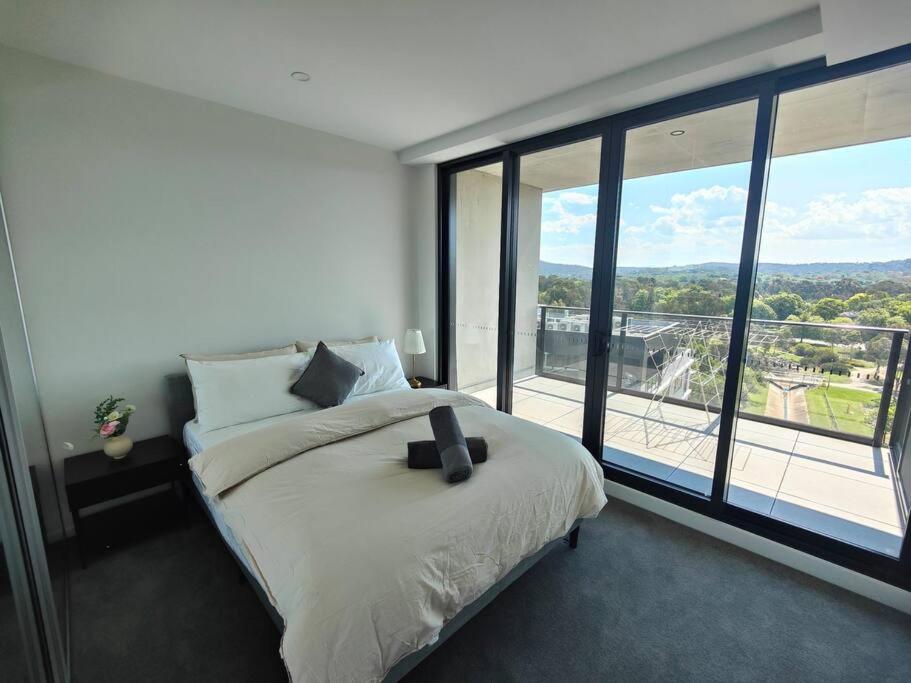 Brand-new 1-Bedroom Apartment at Inner North Suburb