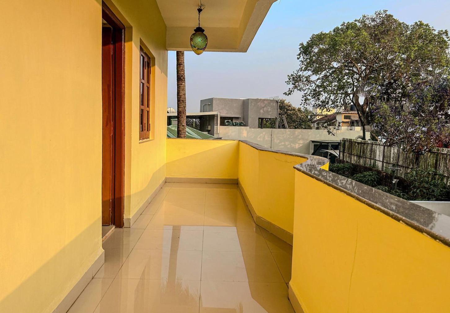 LA Costa Residency
