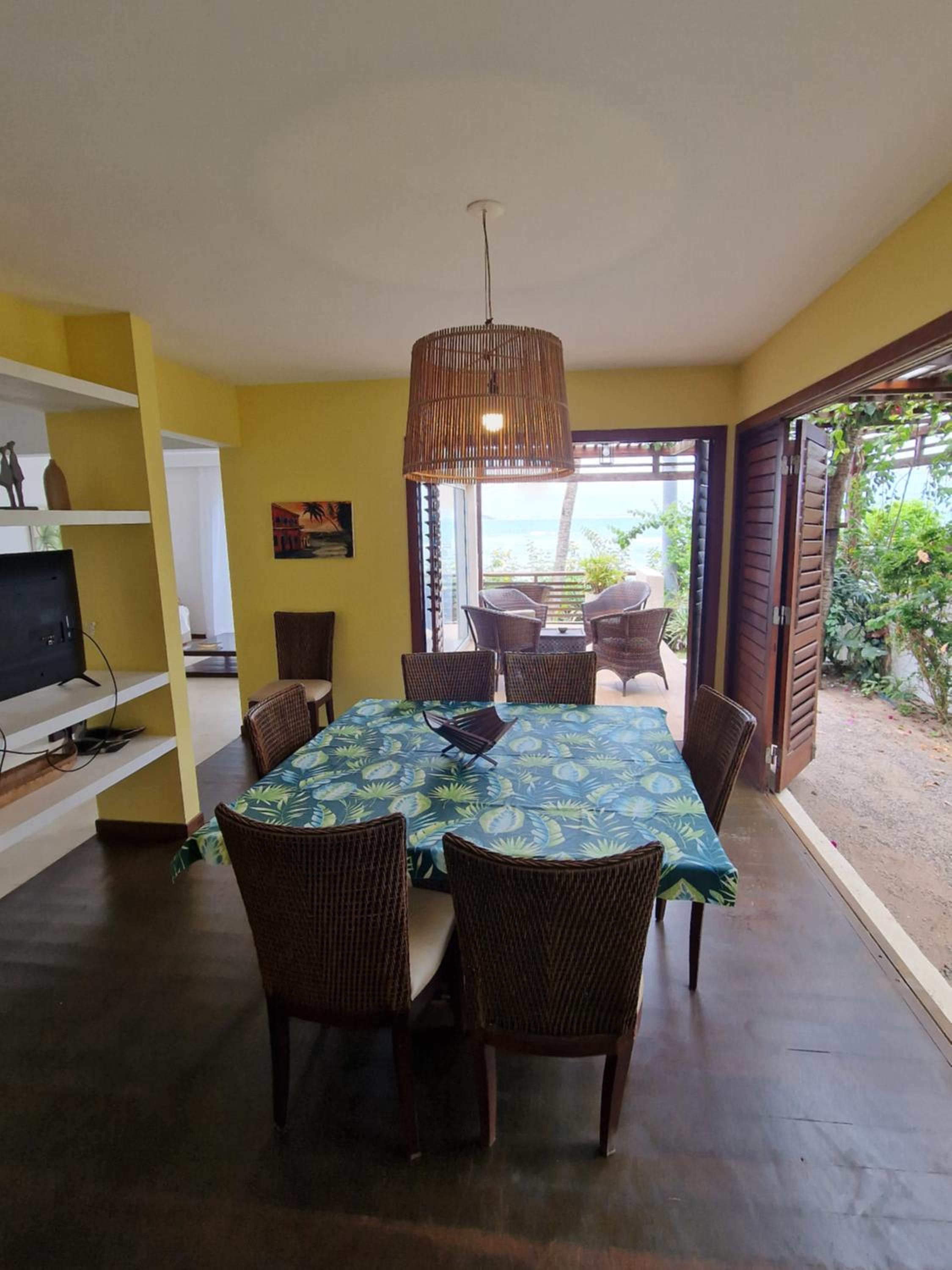 Casa Surucuá com localização espetacular frente à Praia do Centro de Pipa - 2 a 4 quartos suite