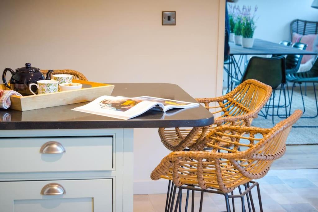 Luxury Interior Designed Retreat ❃ w/Tennis Court