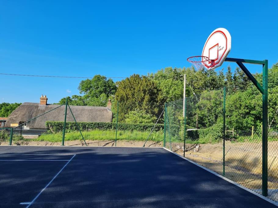 Luxury Interior Designed Retreat ❃ w/Tennis Court