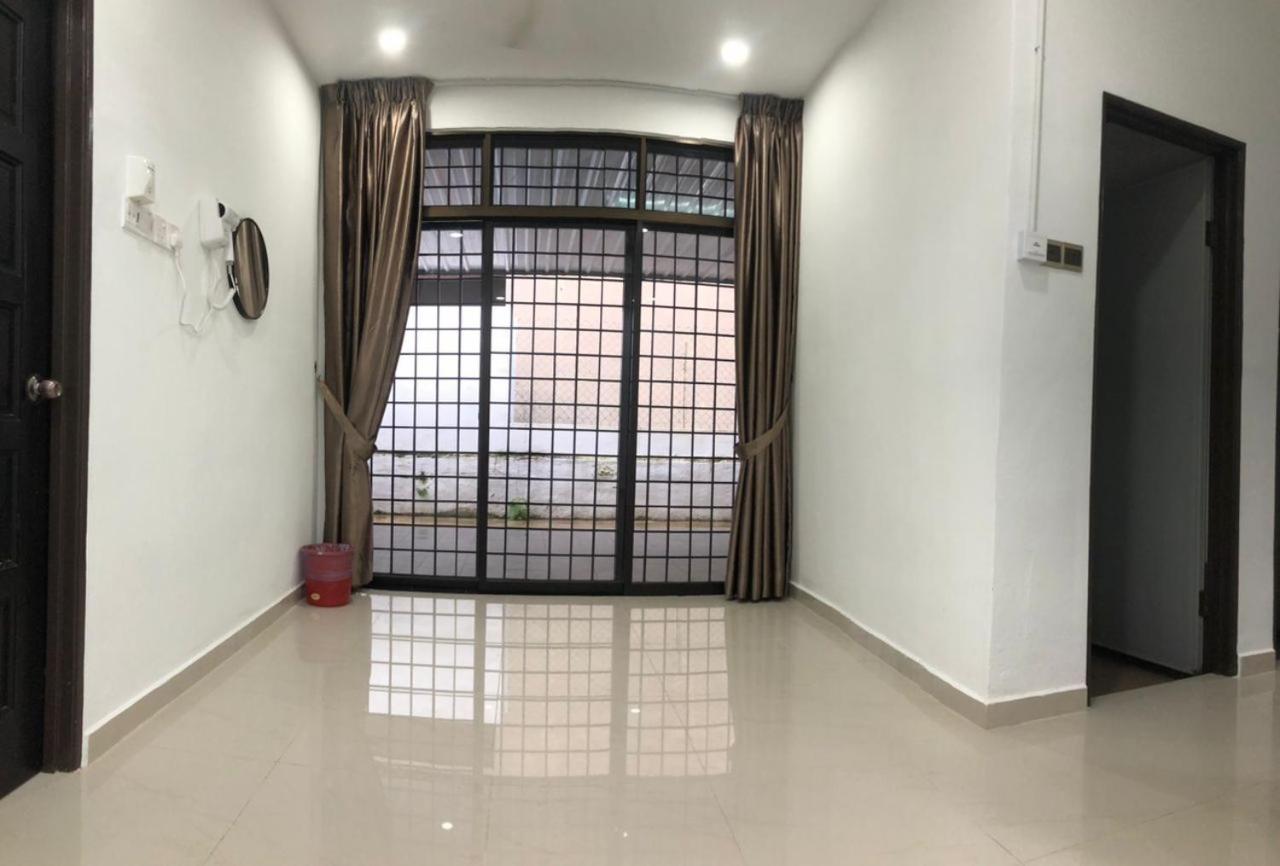 4 Bedrooms Semi D Homestay by Mr Homestay photo 7