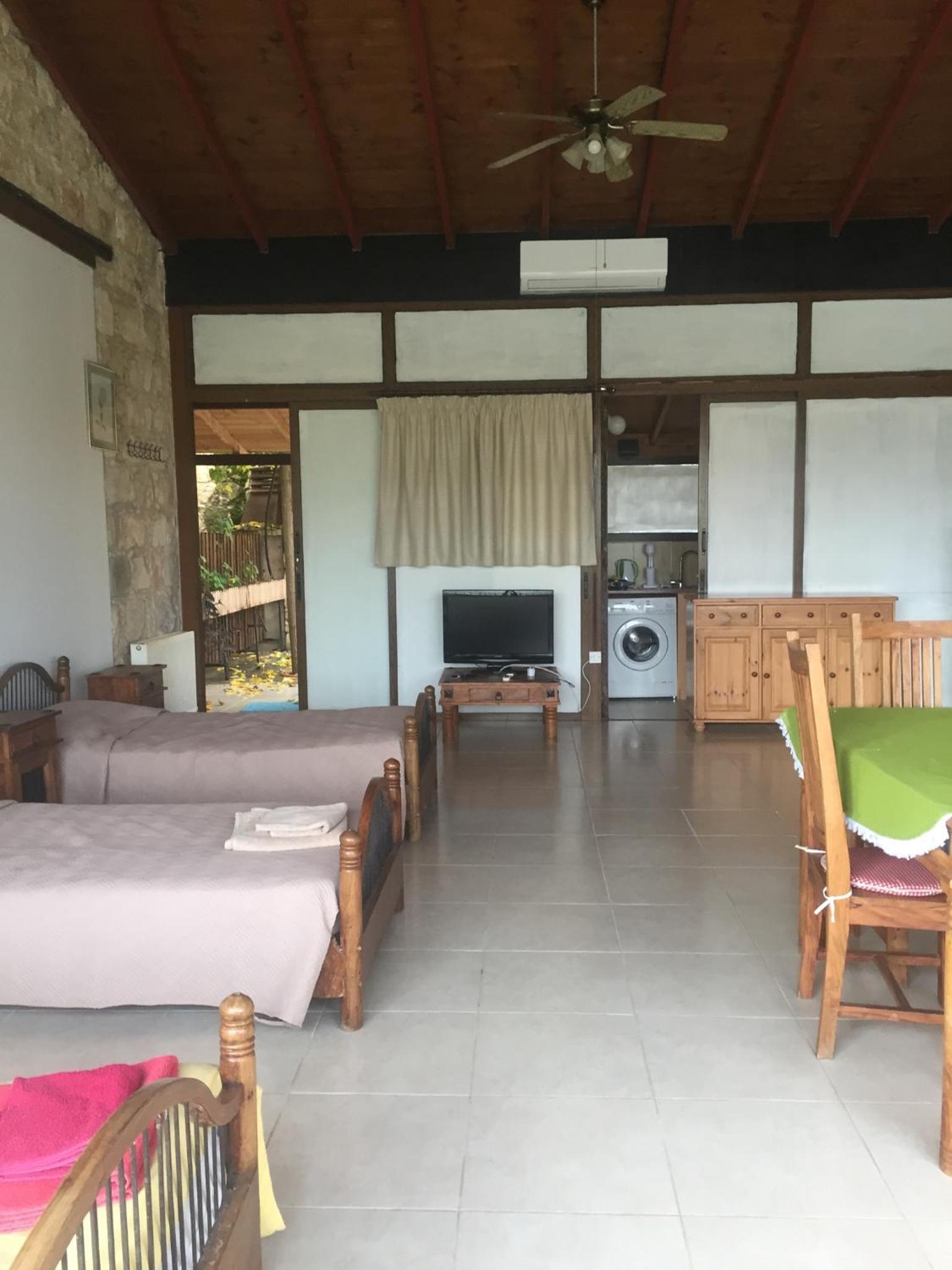 Studio with view in Polis area