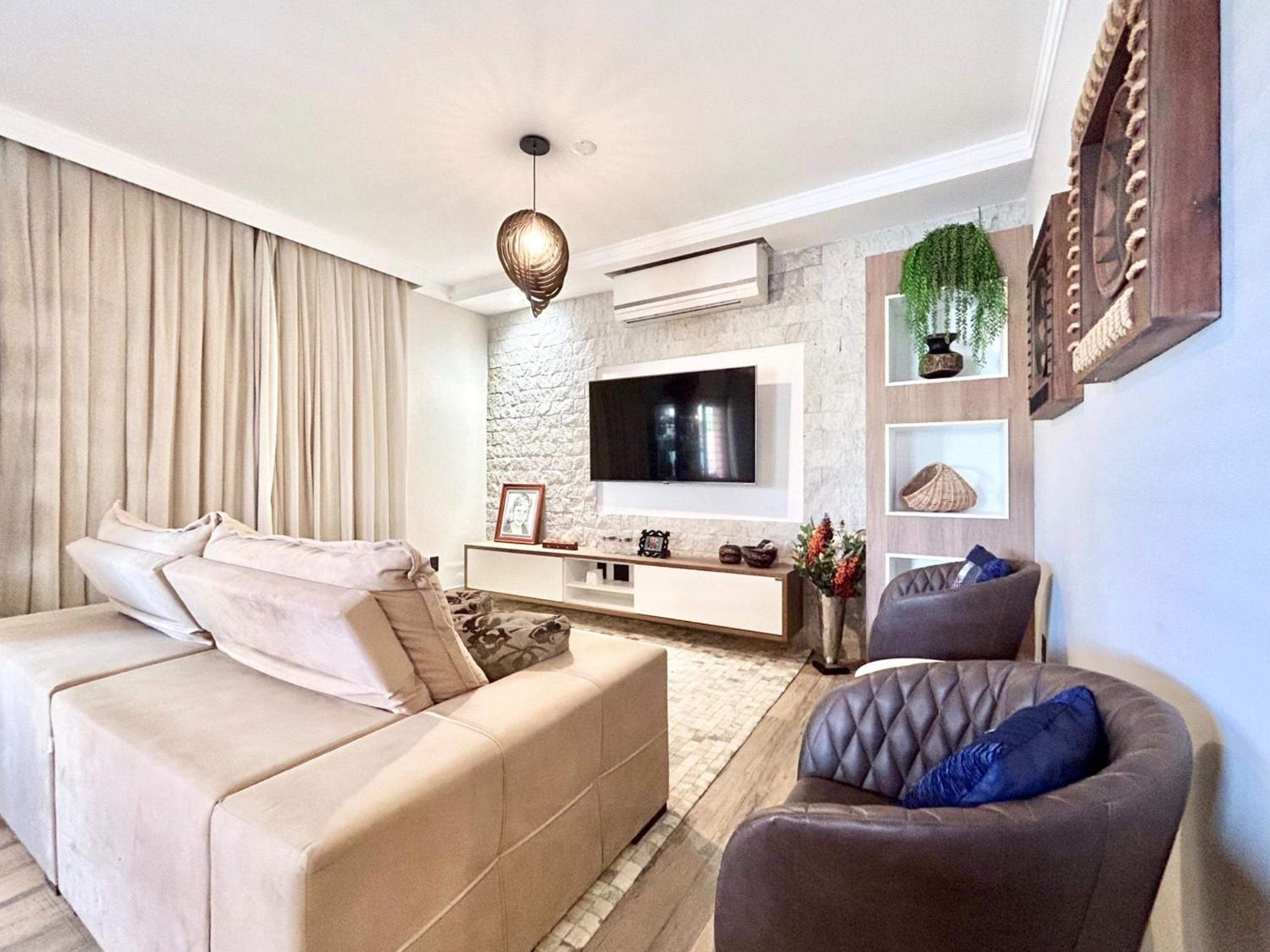 392 - Casa com padrão diferenciado para família