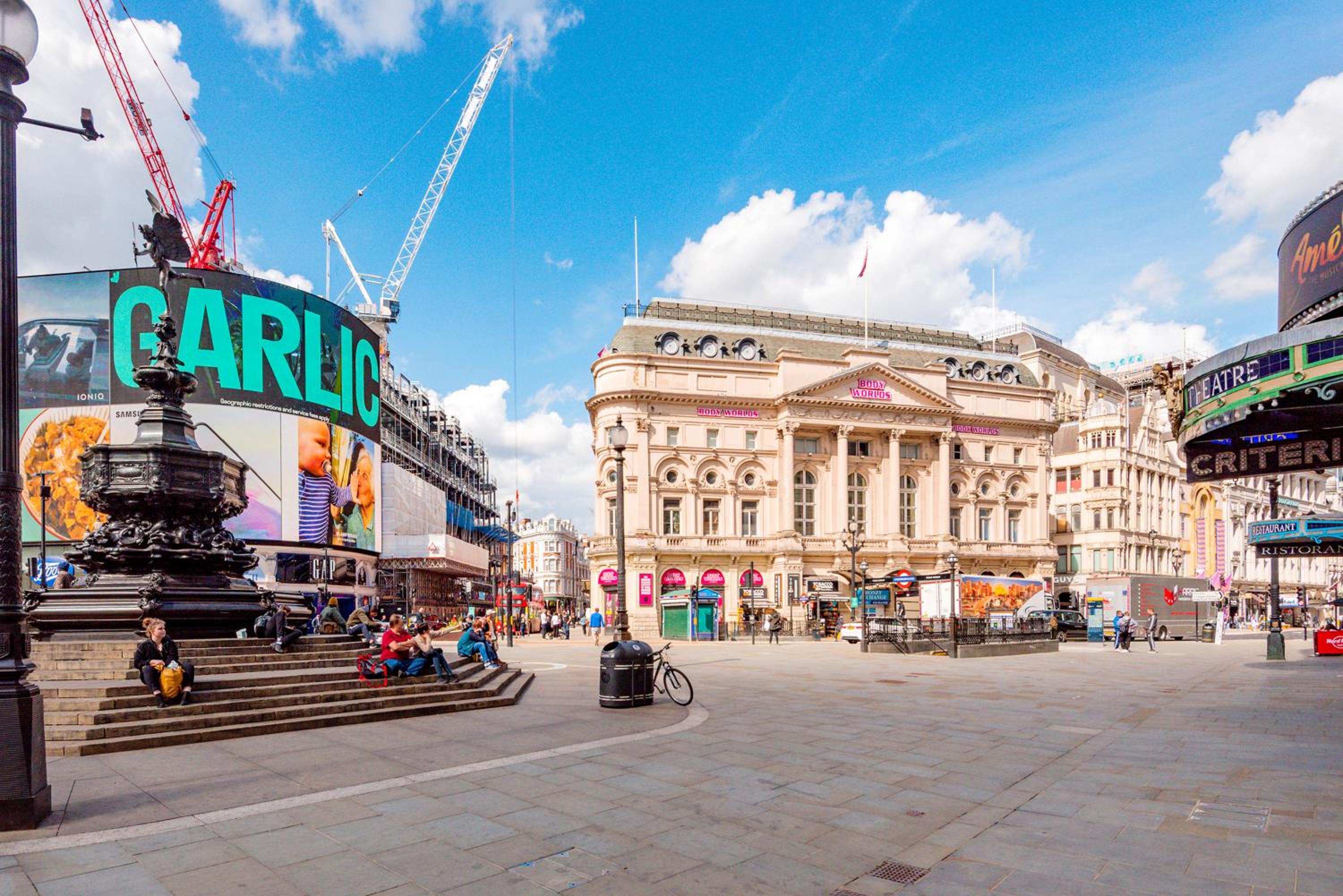 Welcome London Piccadilly Circus