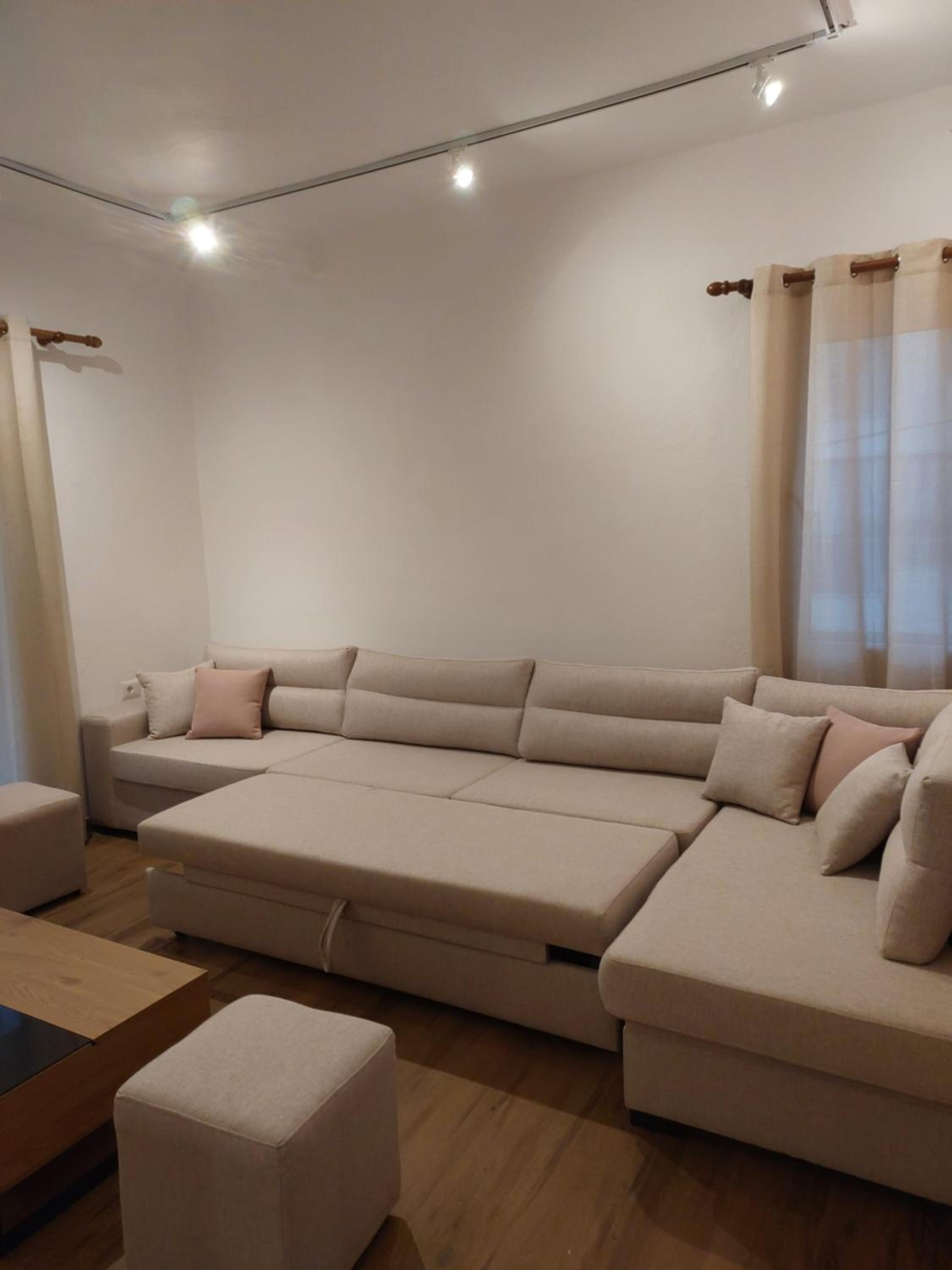 Chronos Villa Golem, Durrës