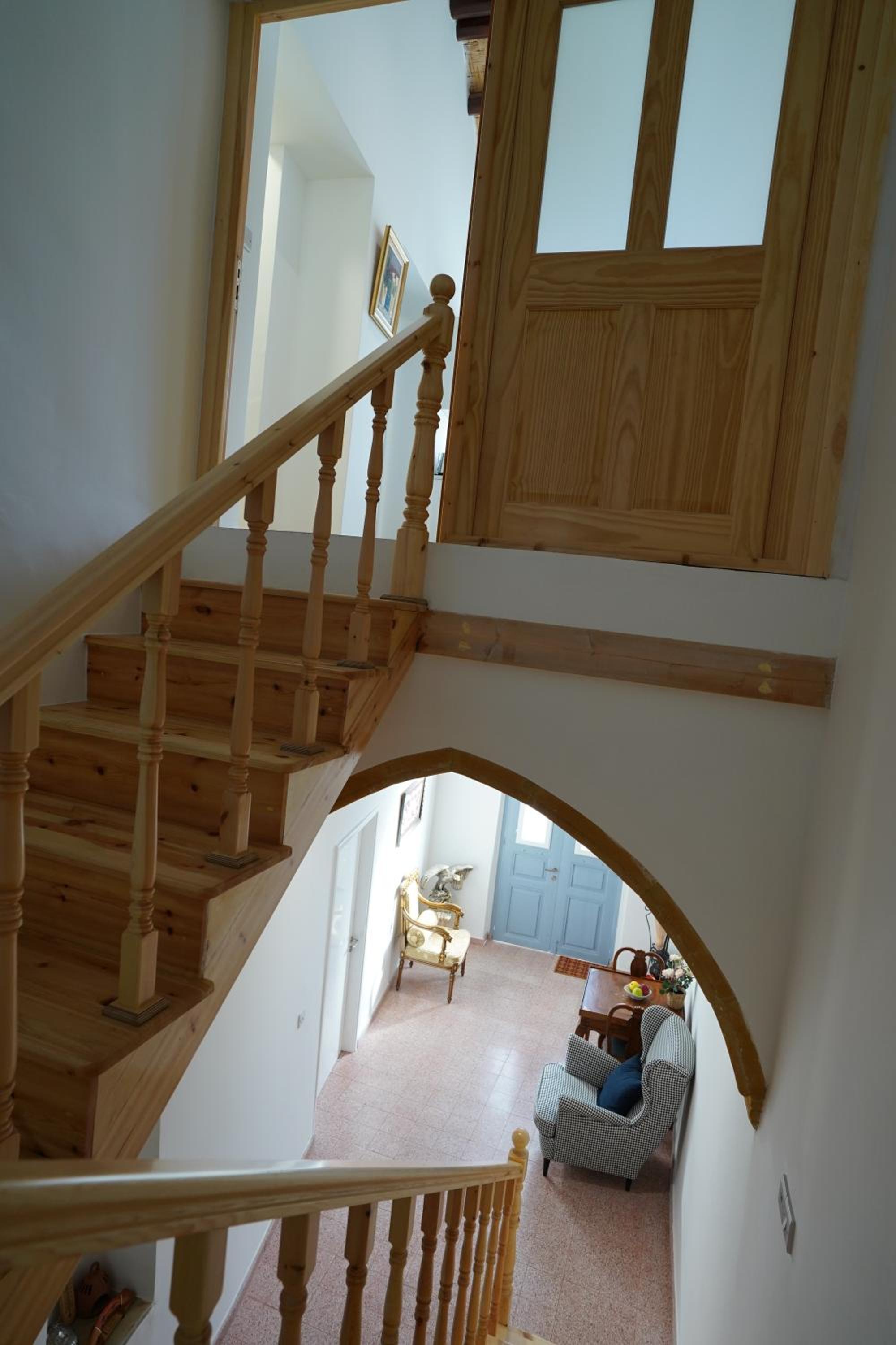 Two Bedroom Apartment w/ Balcony