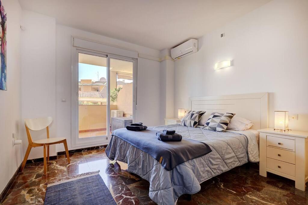 Spacious 2 bedroom apartment with sea view! view 4