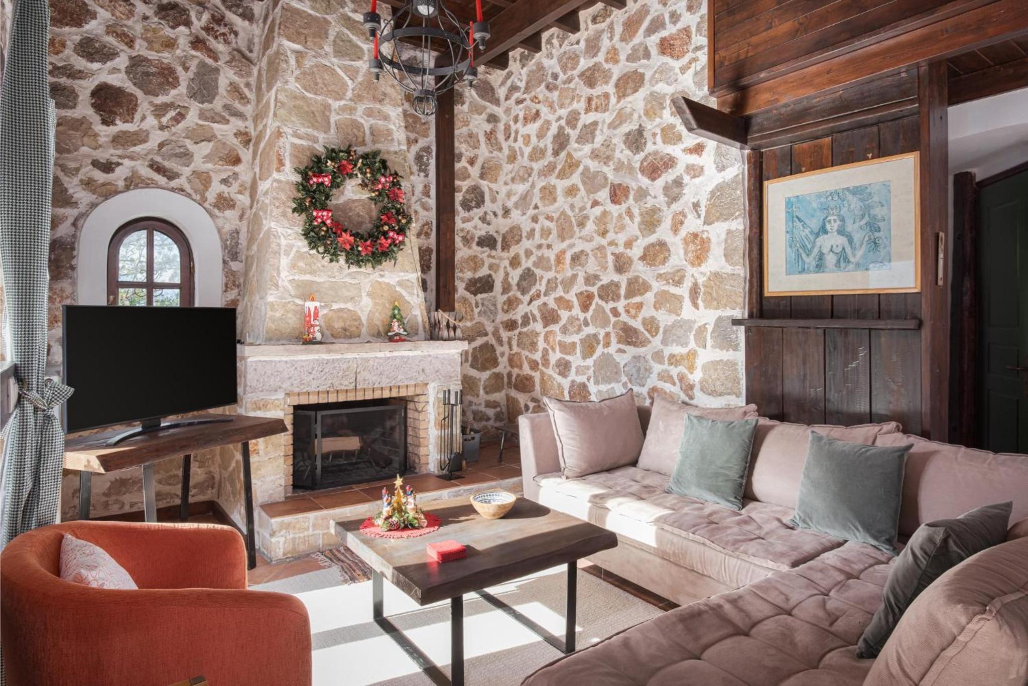 Parnassus Woodstone Chalets- N1- N2- N3