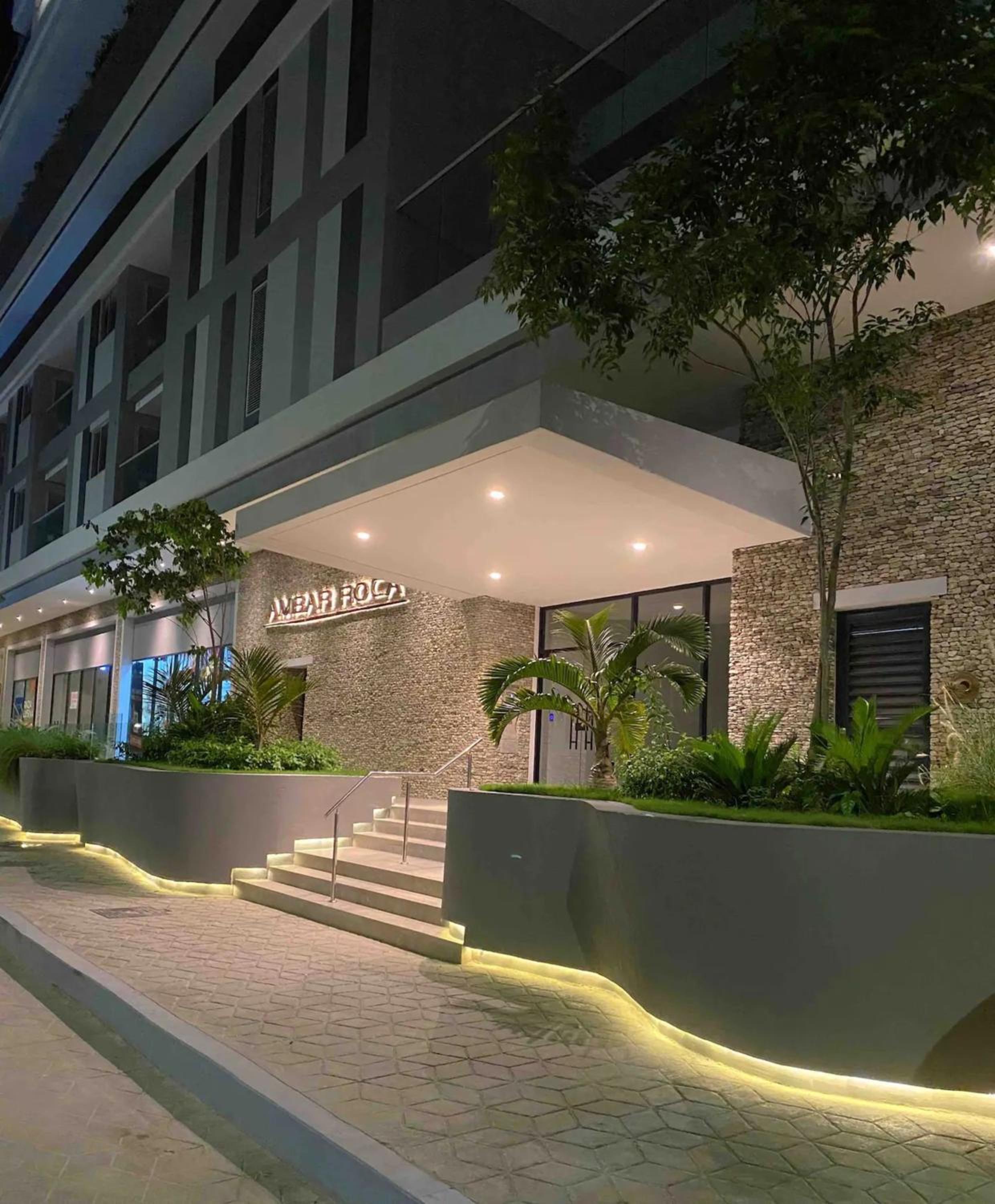 Ambar Roca Apartments – Near the Sea by SOHO