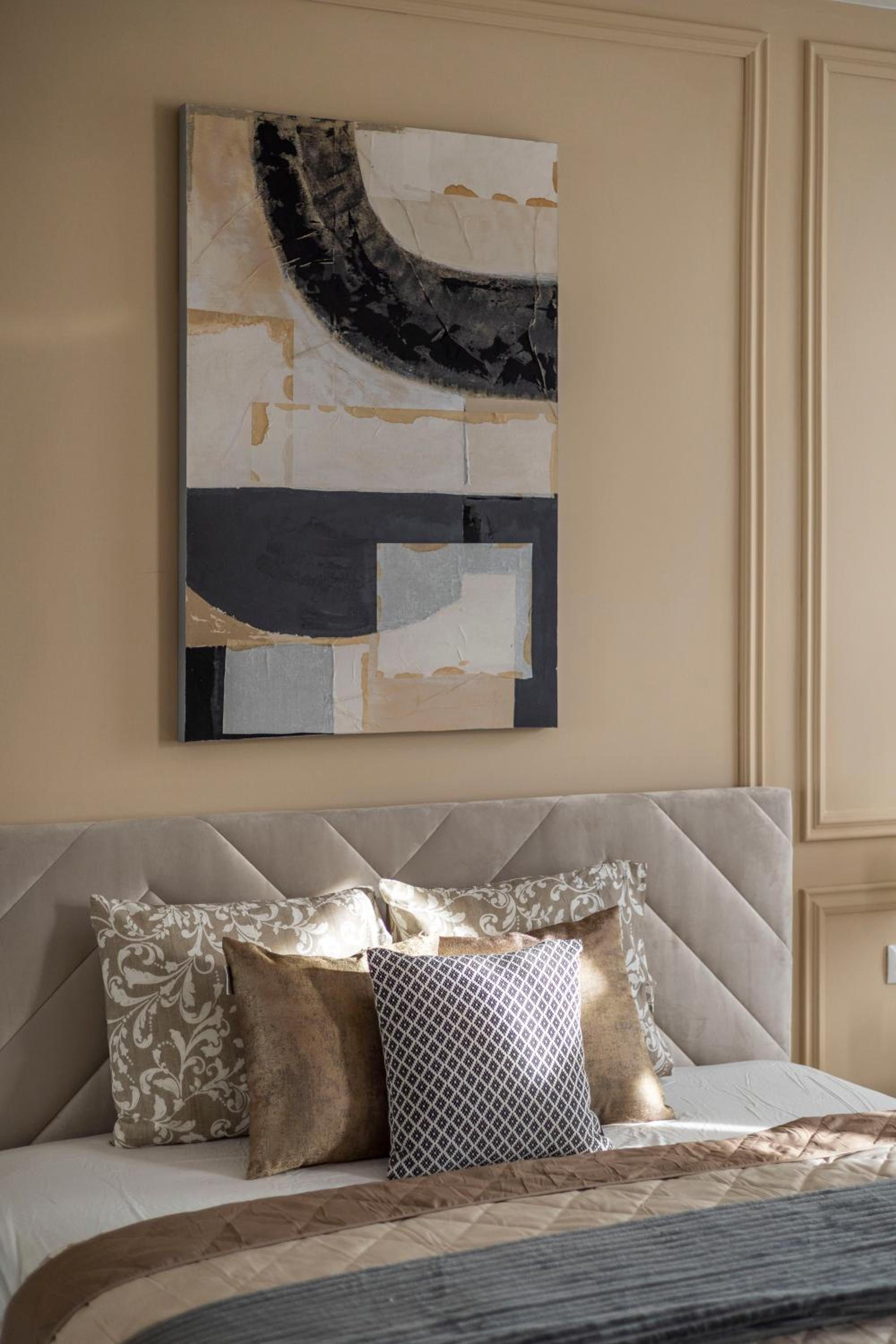 Luxury & Classy Central Apartment with 3BEDRM, 2BATHRM view 3