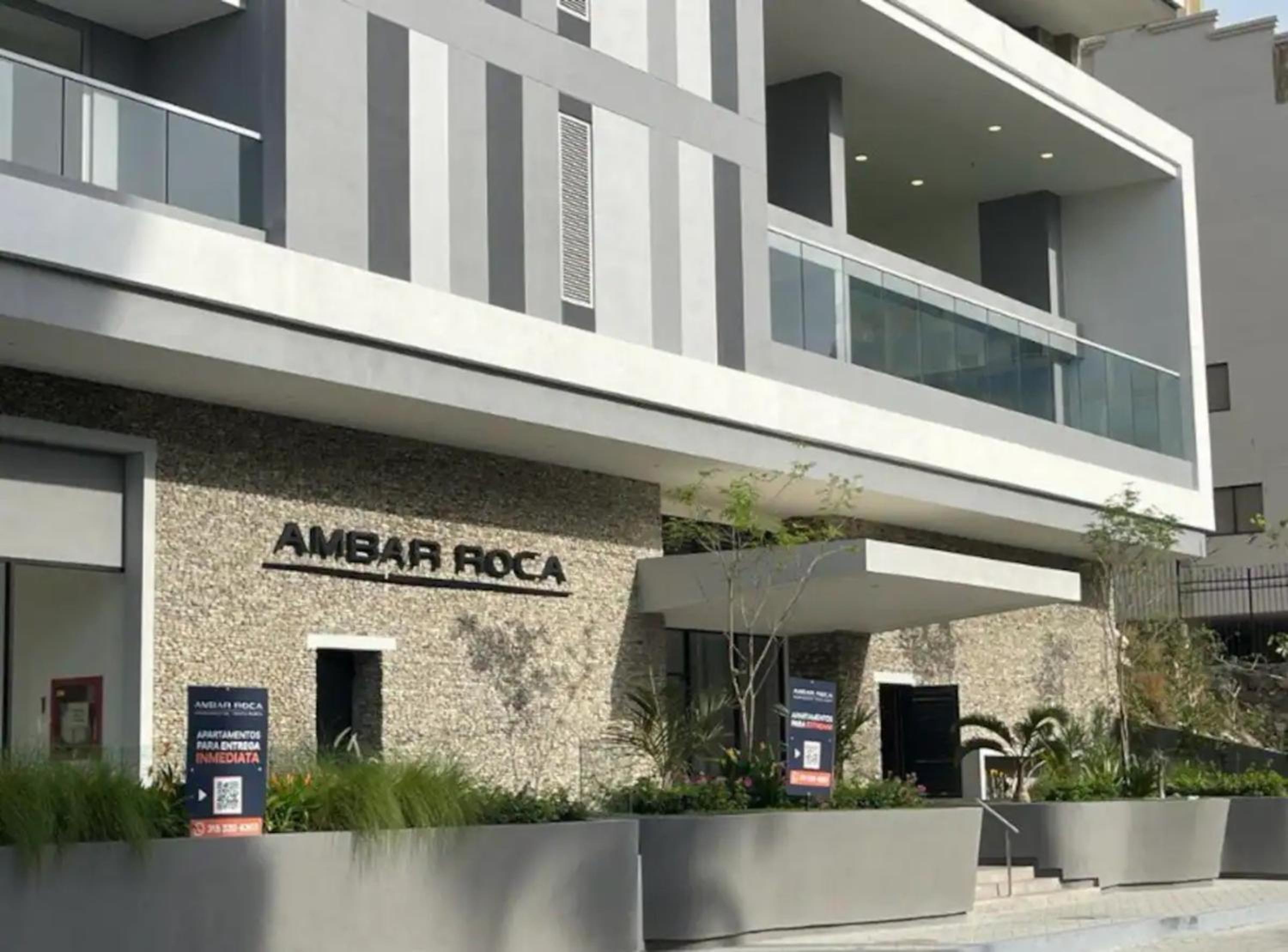 Ambar Roca Apartments – Near the Sea by SOHO