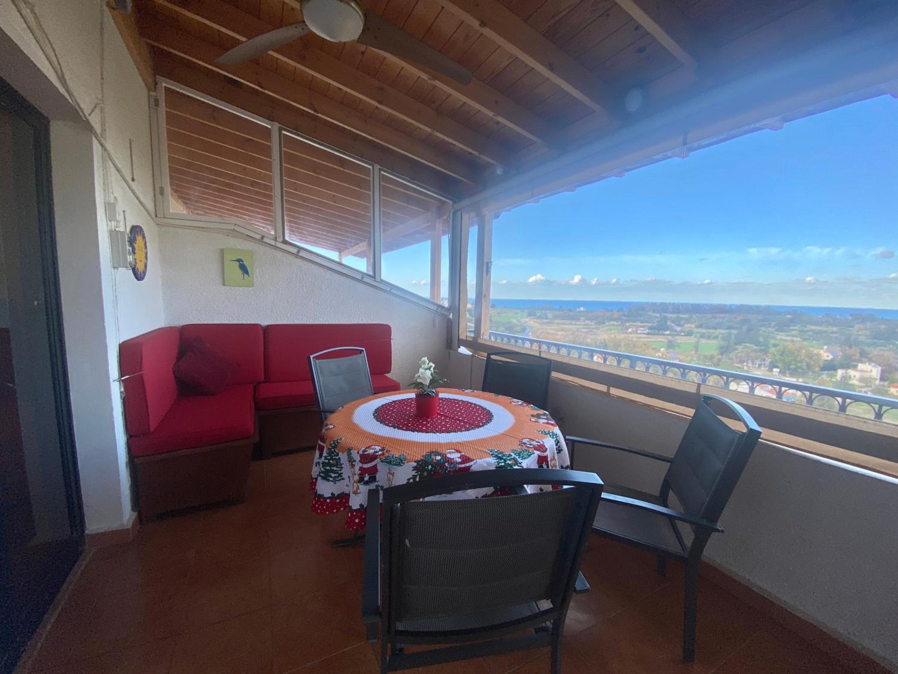 Paul and Maria Sea View Apartment
