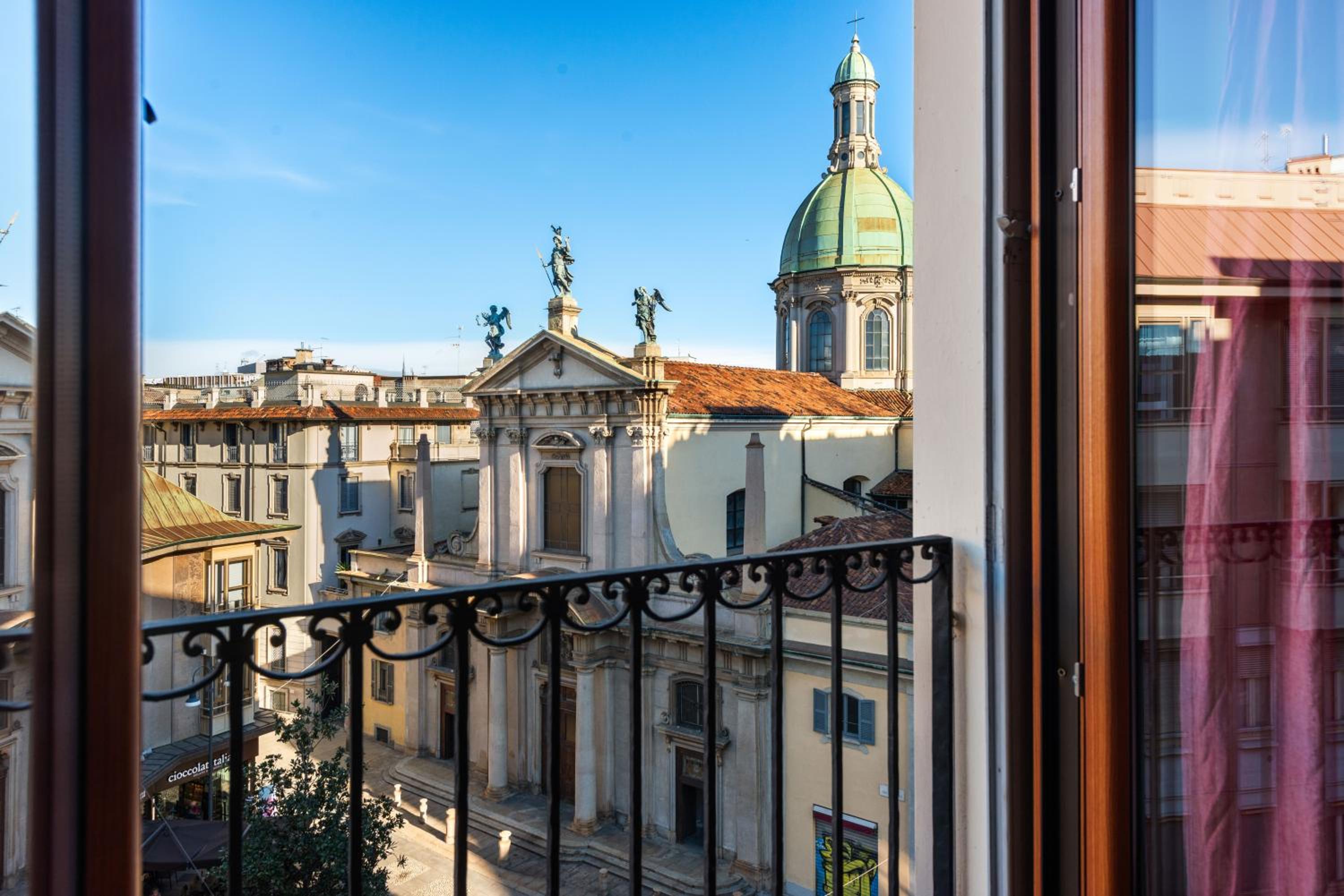 Duomo dietro l'angolo