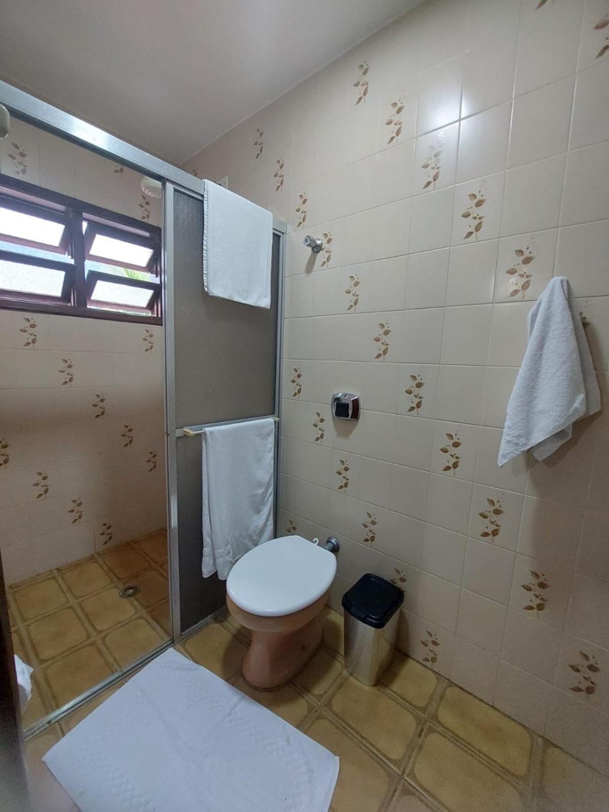 Casa com Jacuzzi aquecida praia do Lazaro