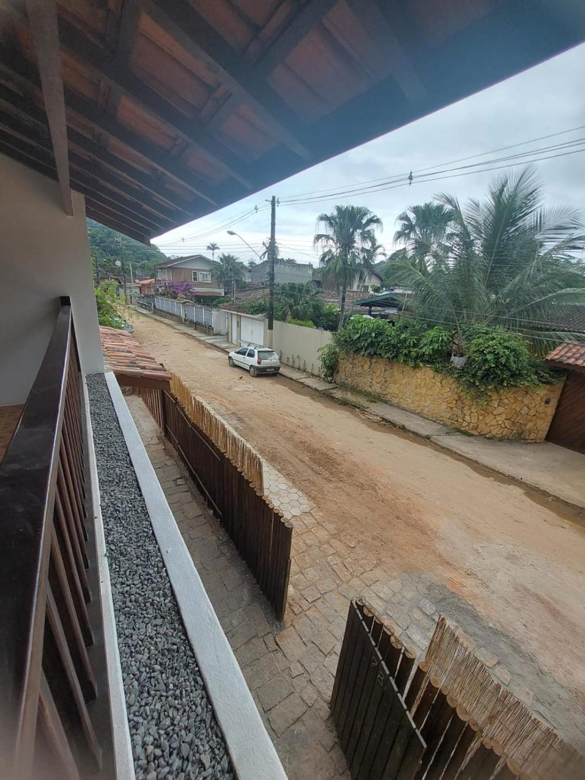 Casa com Jacuzzi aquecida praia do Lazaro