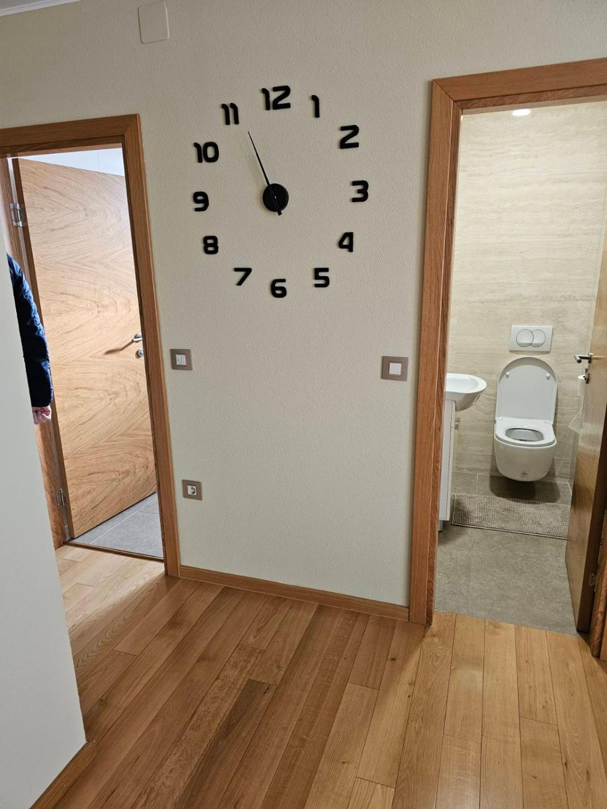 APARTMAN CENTAR BULEVAR EX sa GARAZOM