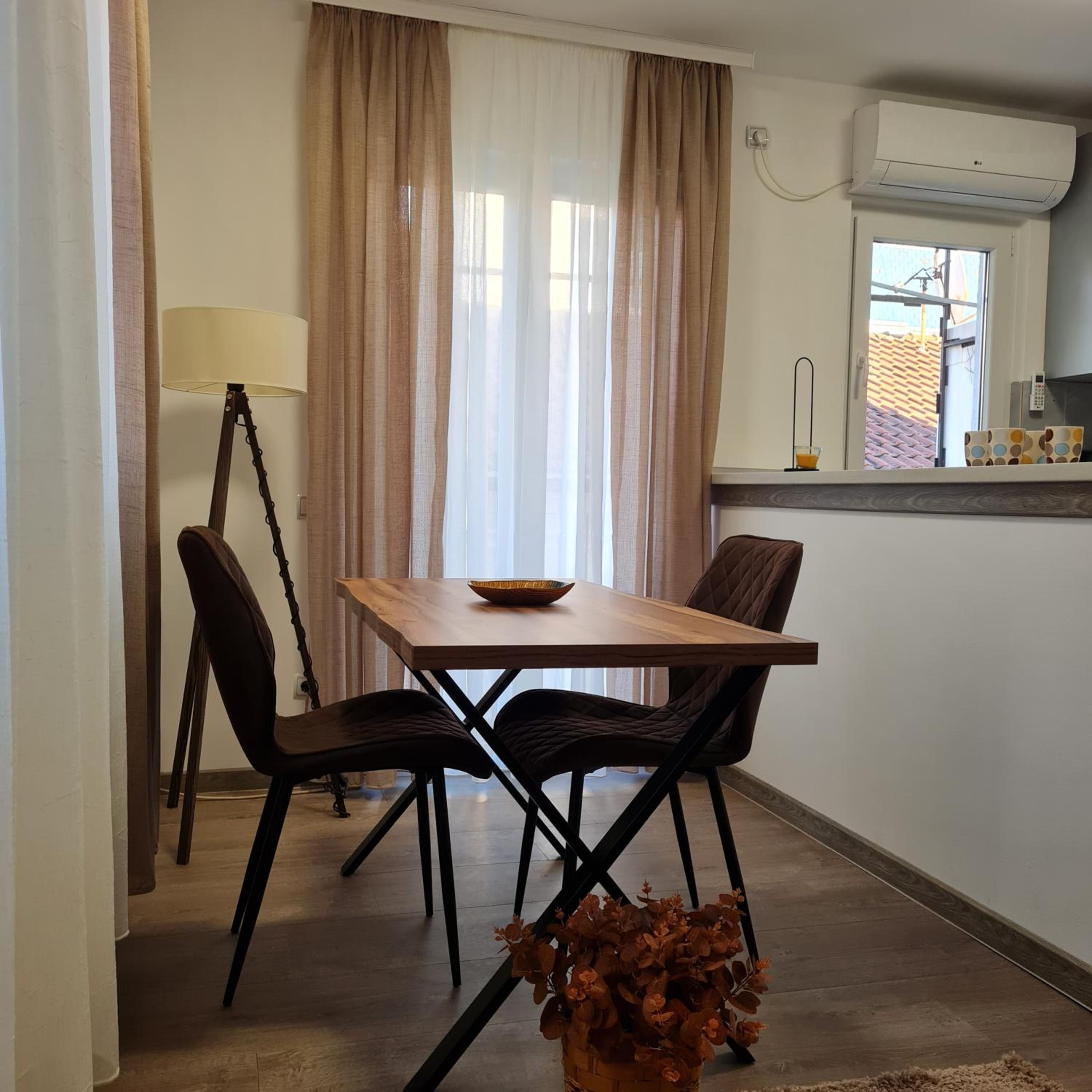 APARTMAN011