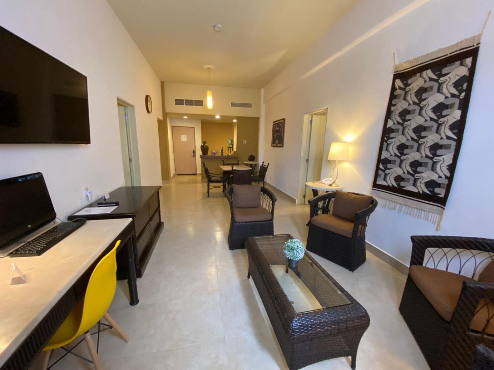 Binniguenda Huatulco & Beach Club