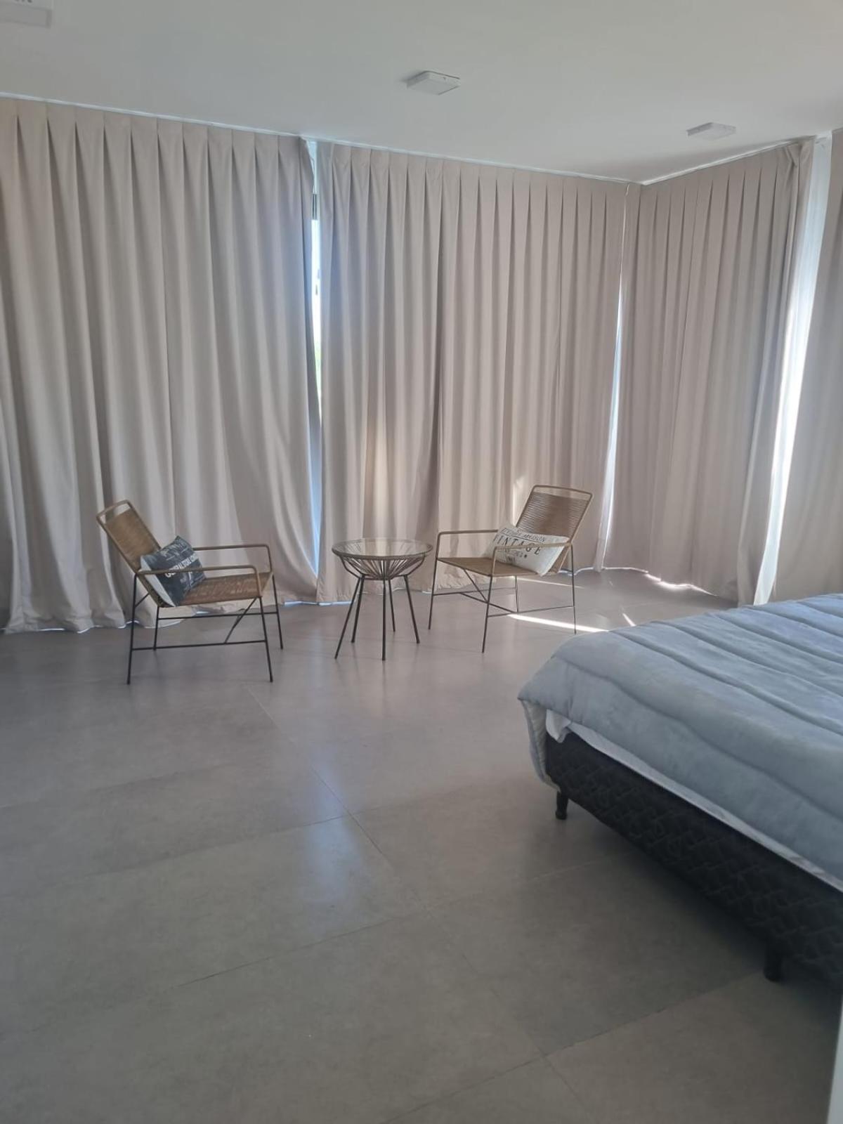 CASA U (EL AMPARO)