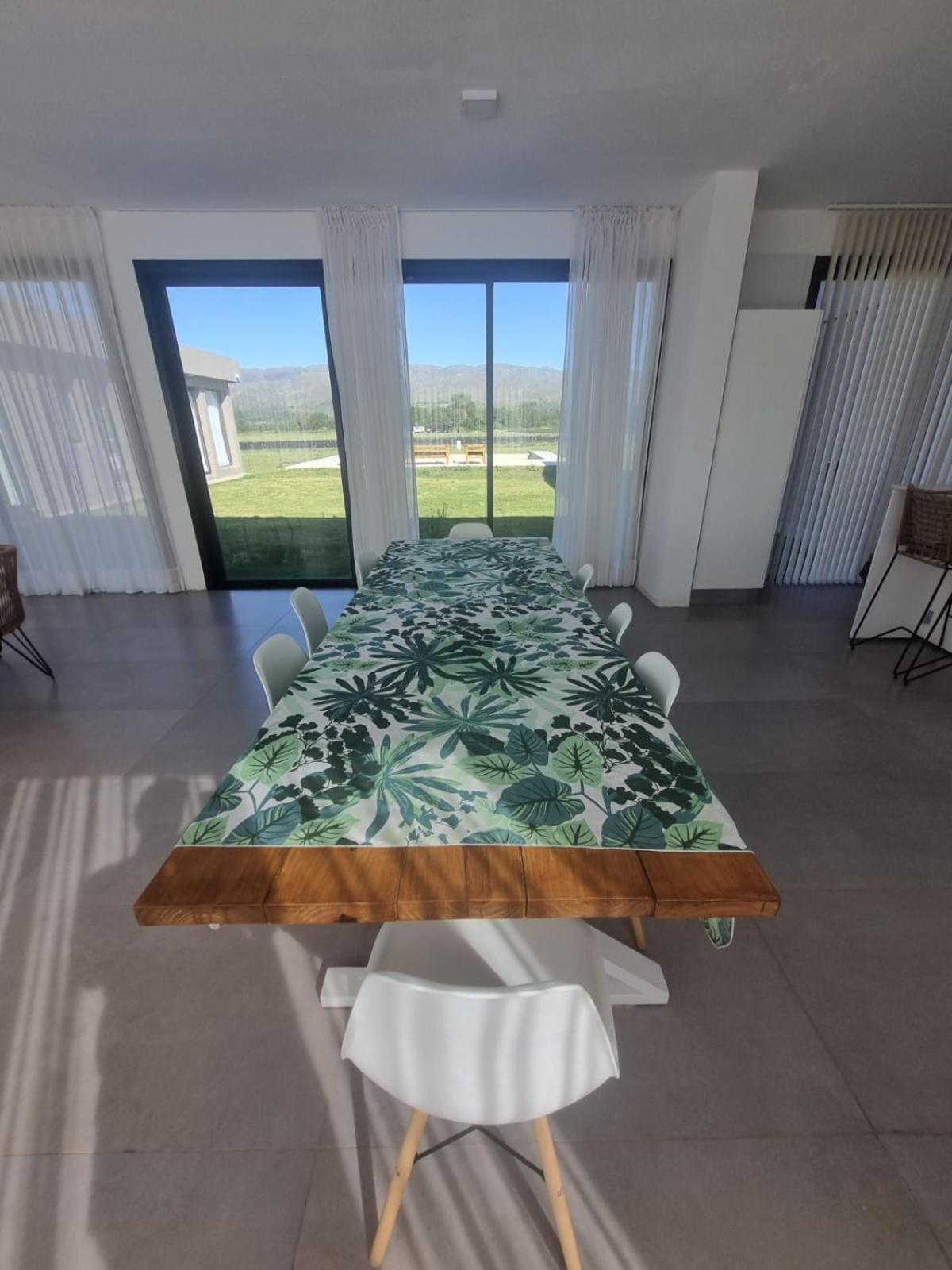 CASA U (EL AMPARO)