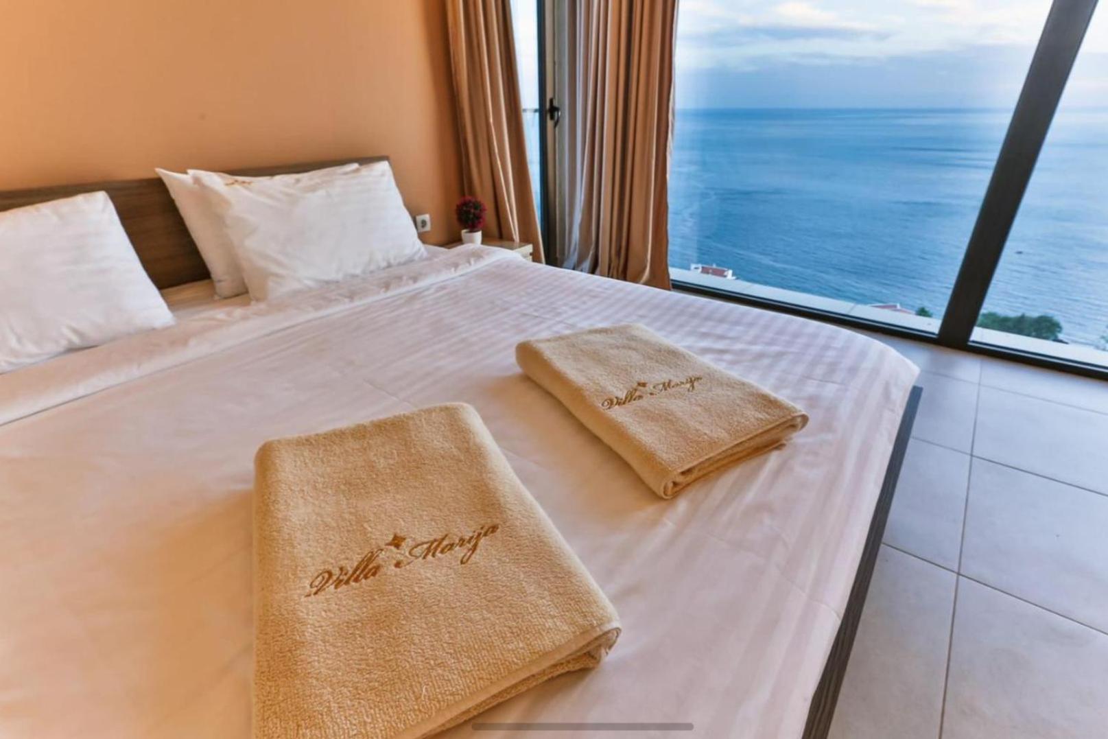 Wall Villa