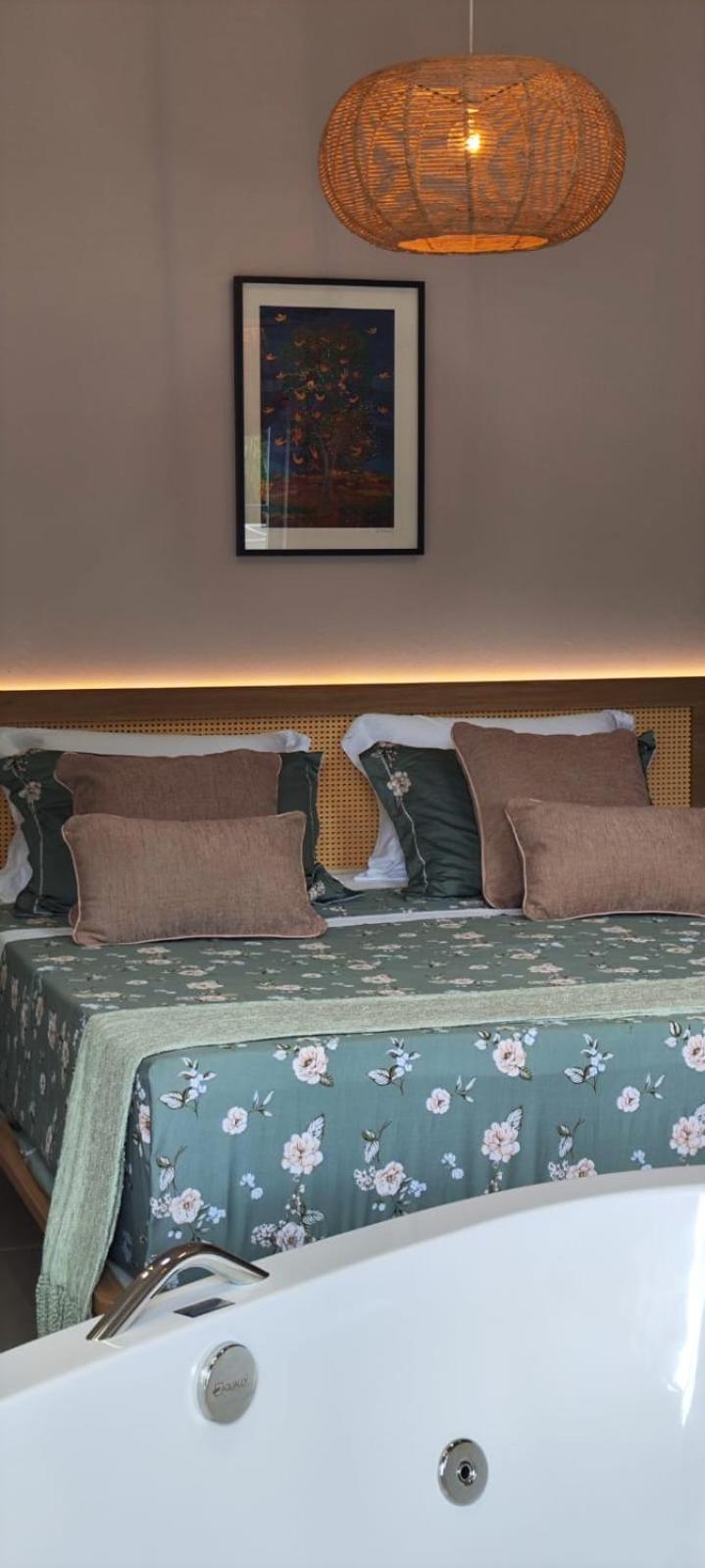 2 Esquina Brotense Hospedagem de charme com hidromassagem