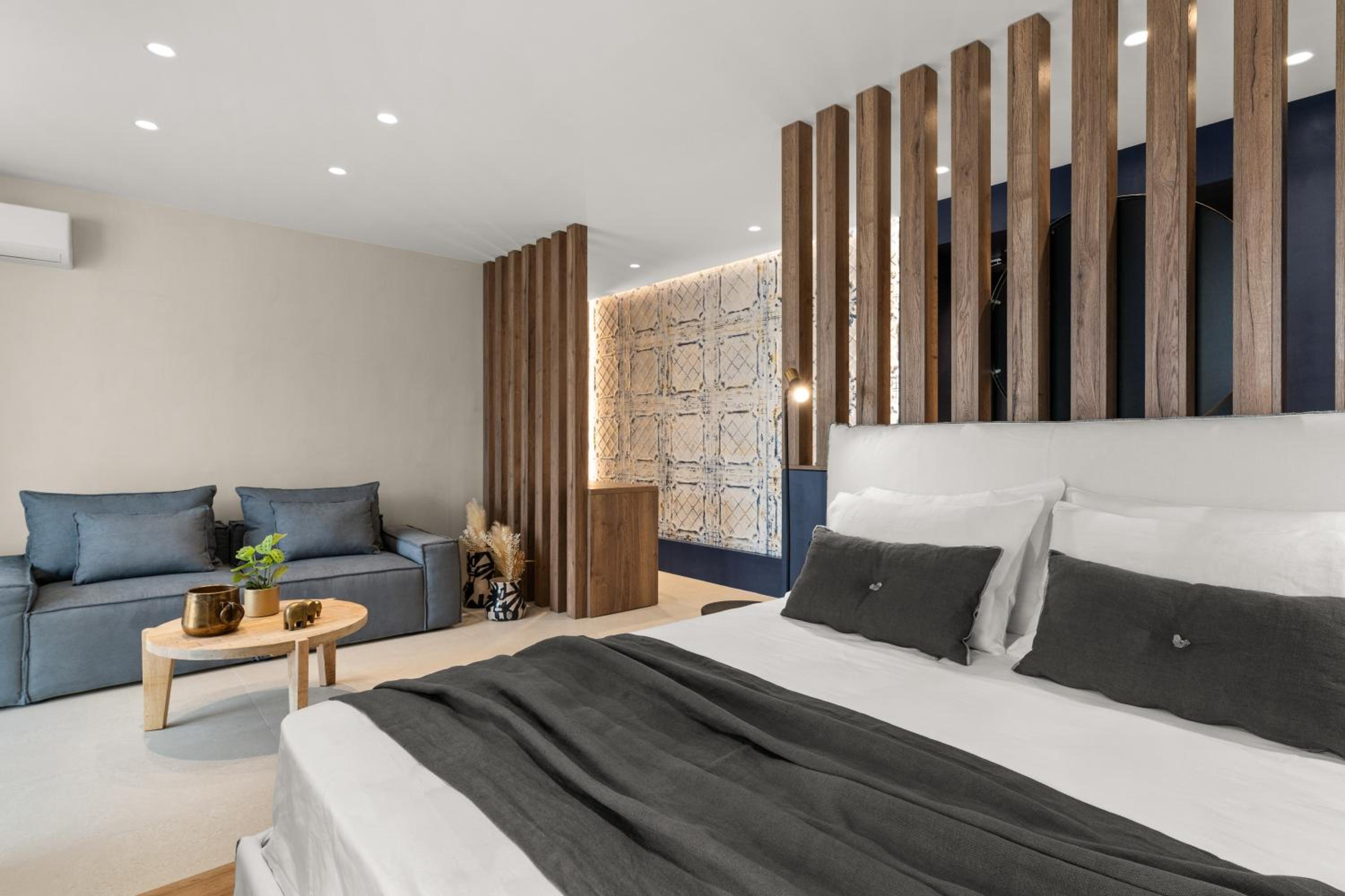 ACRON 12 penthouse Acropolis suites