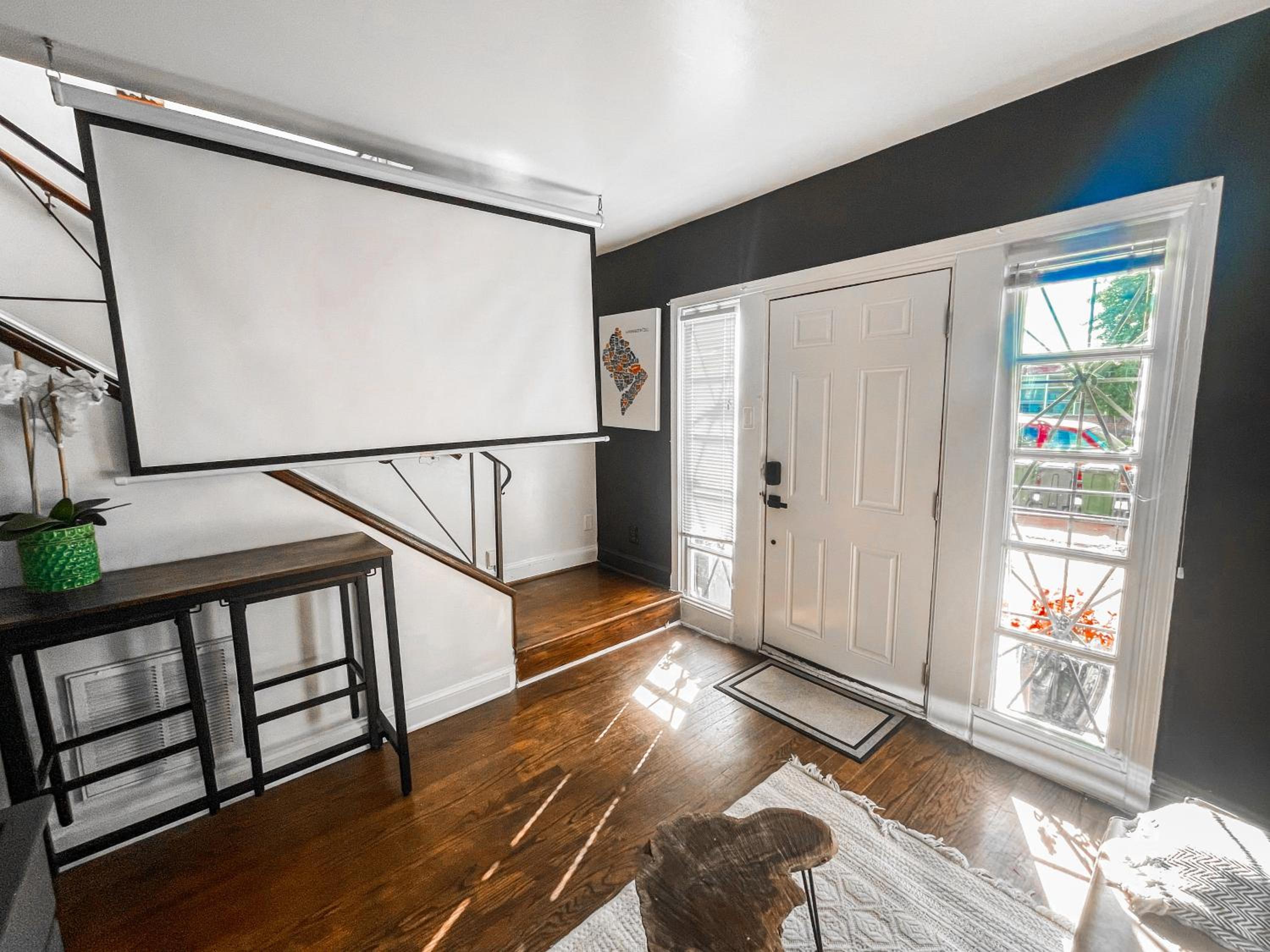 Capitol Hill Carriage House view 5