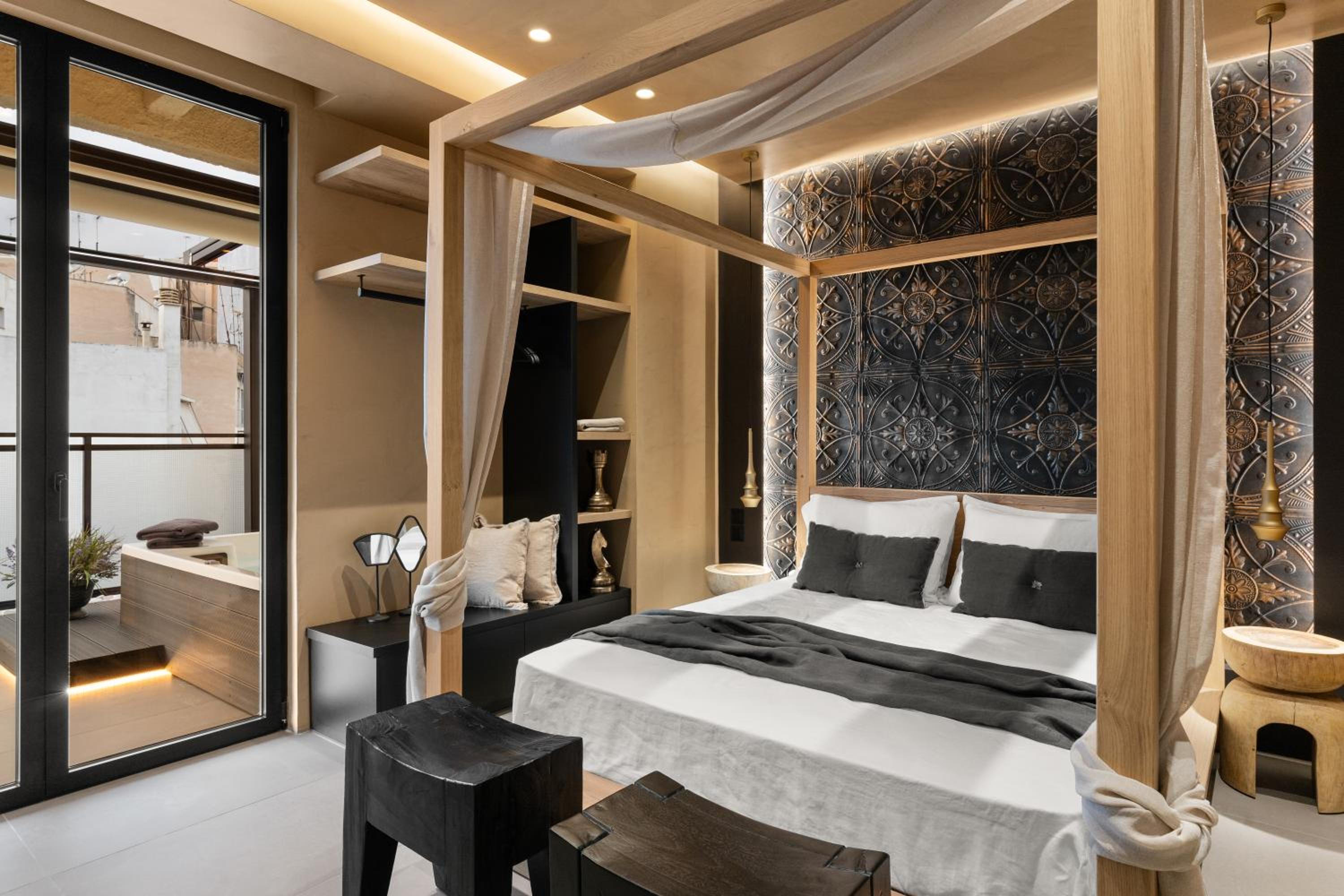 ACRON 12 penthouse Acropolis suites
