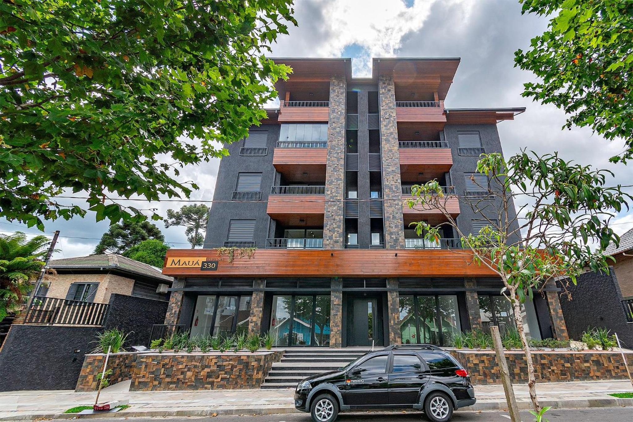 Poucos passos da Catedral - @stayhousetemporada
