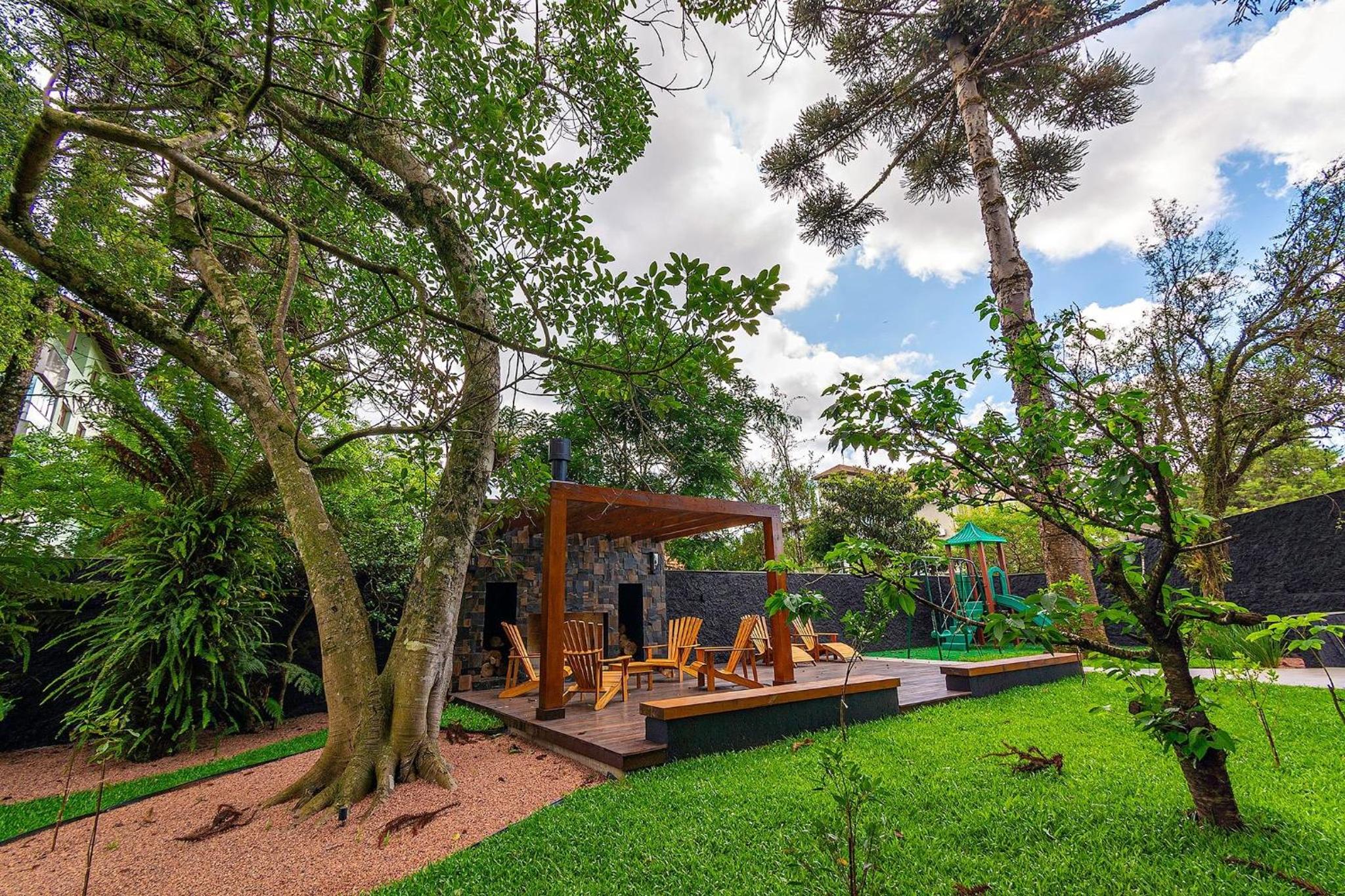 Poucos passos da Catedral - @stayhousetemporada