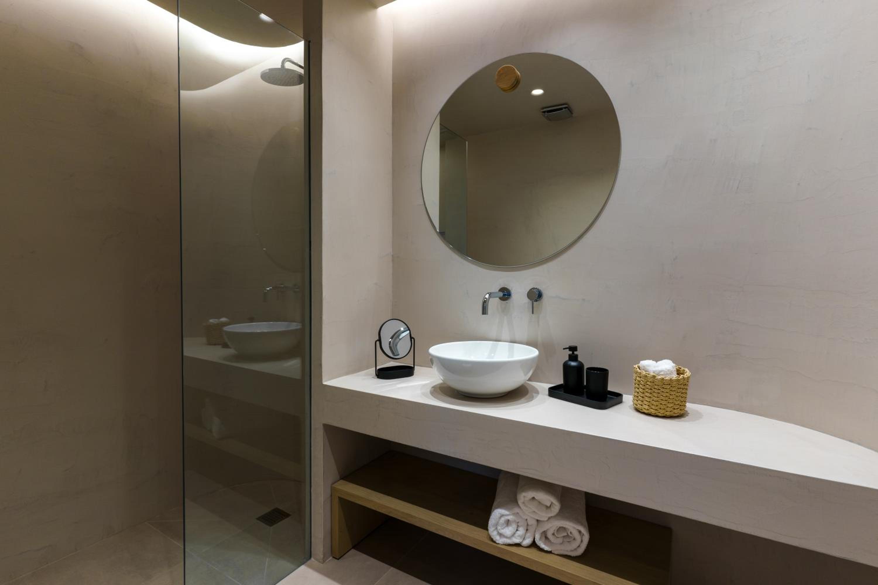 ACRON 12 penthouse Acropolis suites