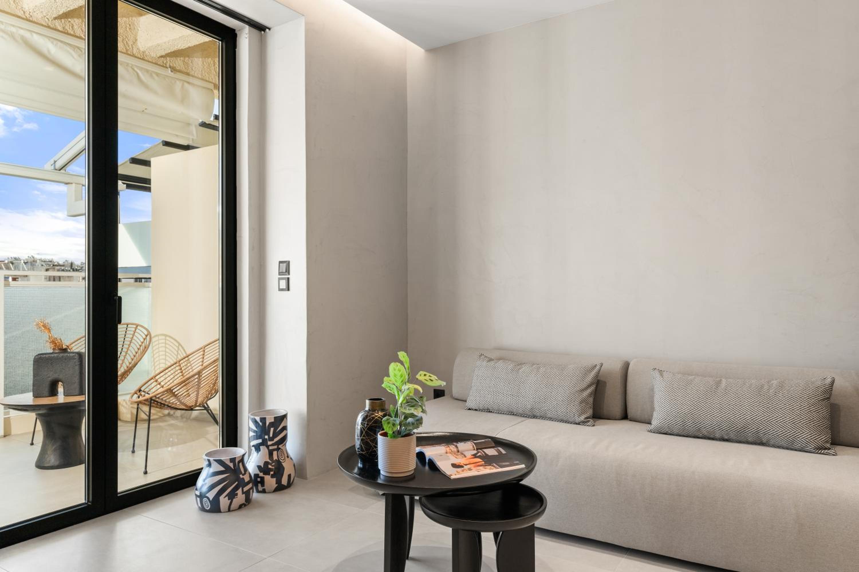 ACRON 12 penthouse Acropolis suites
