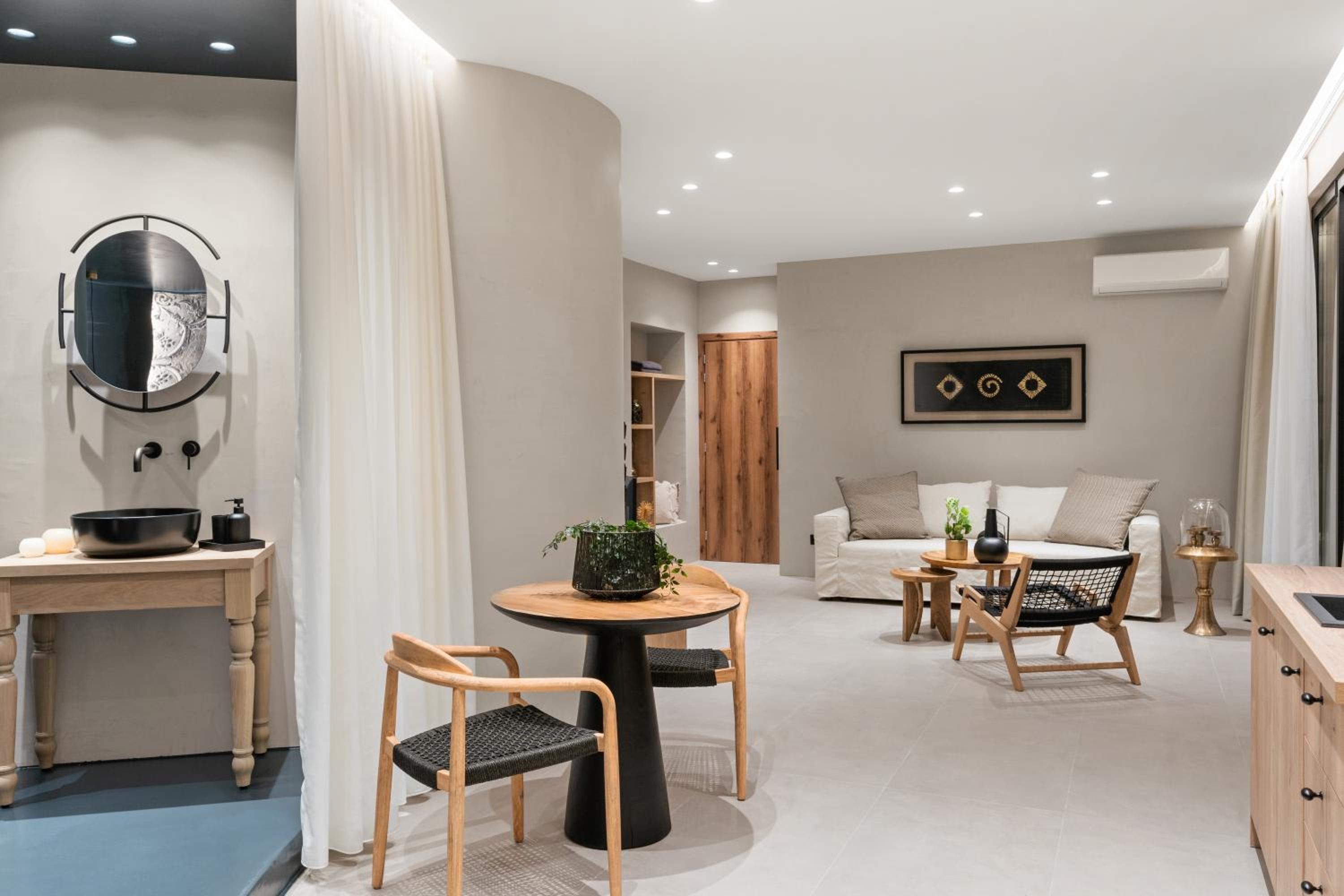 ACRON 12 penthouse Acropolis suites