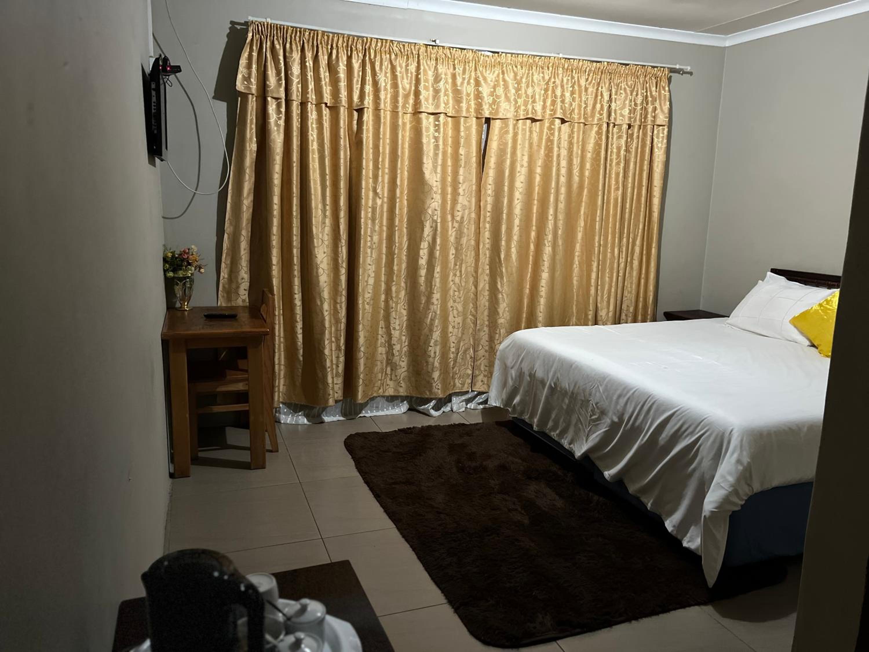 Lux contractors accommodation view 4