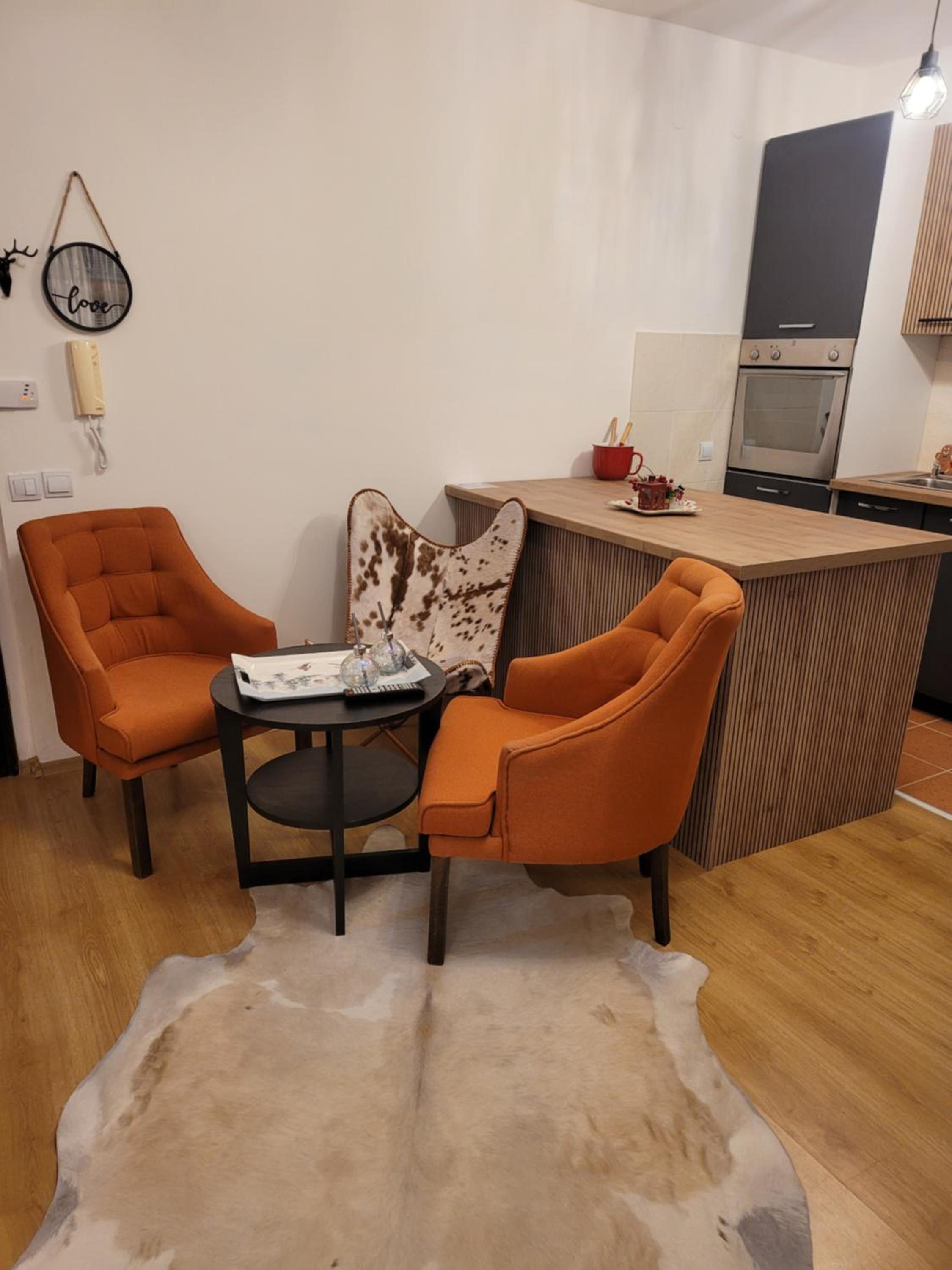 BH and Semiramida Ski Apartment