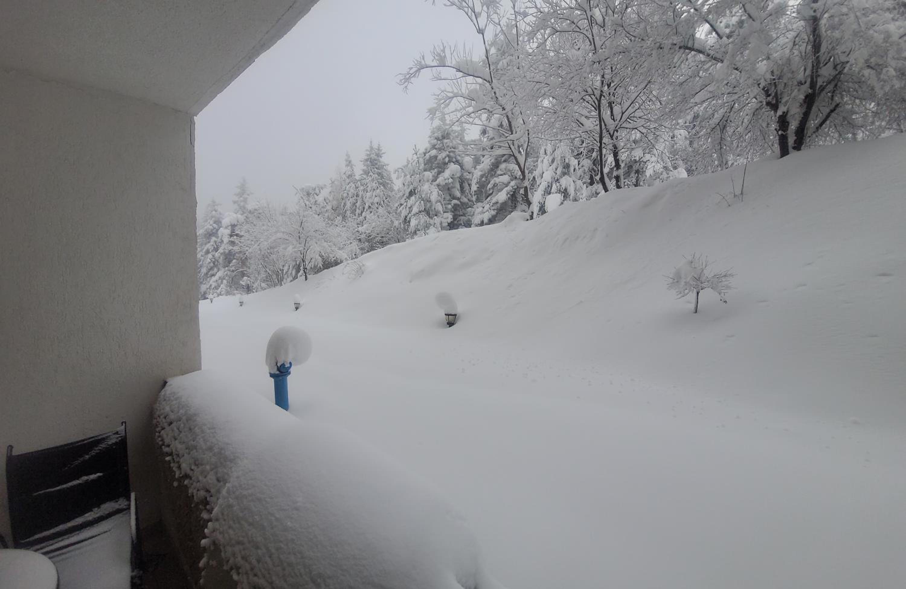 BH and Semiramida Ski Apartment