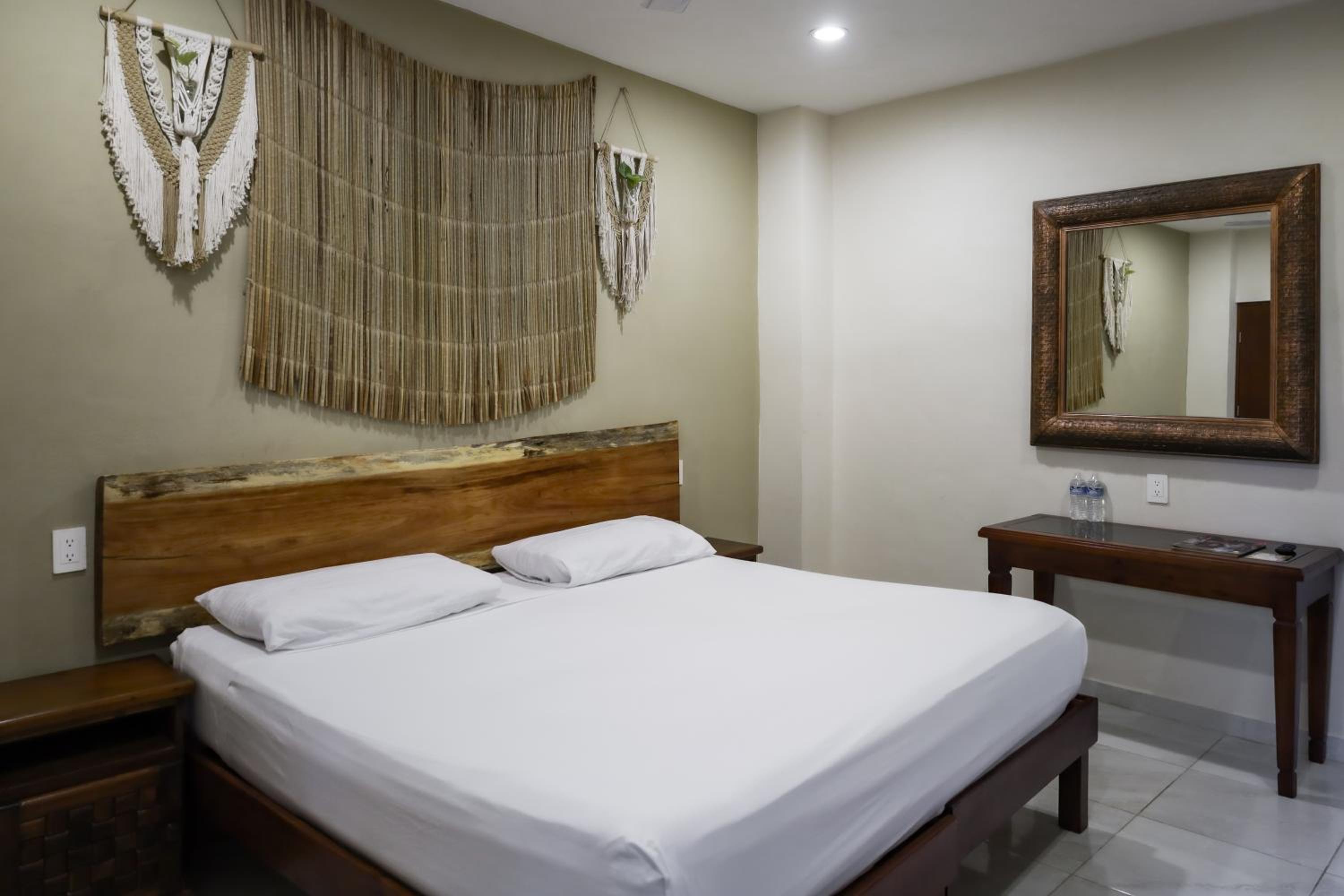 Hotel Tunich Naj & Hostal