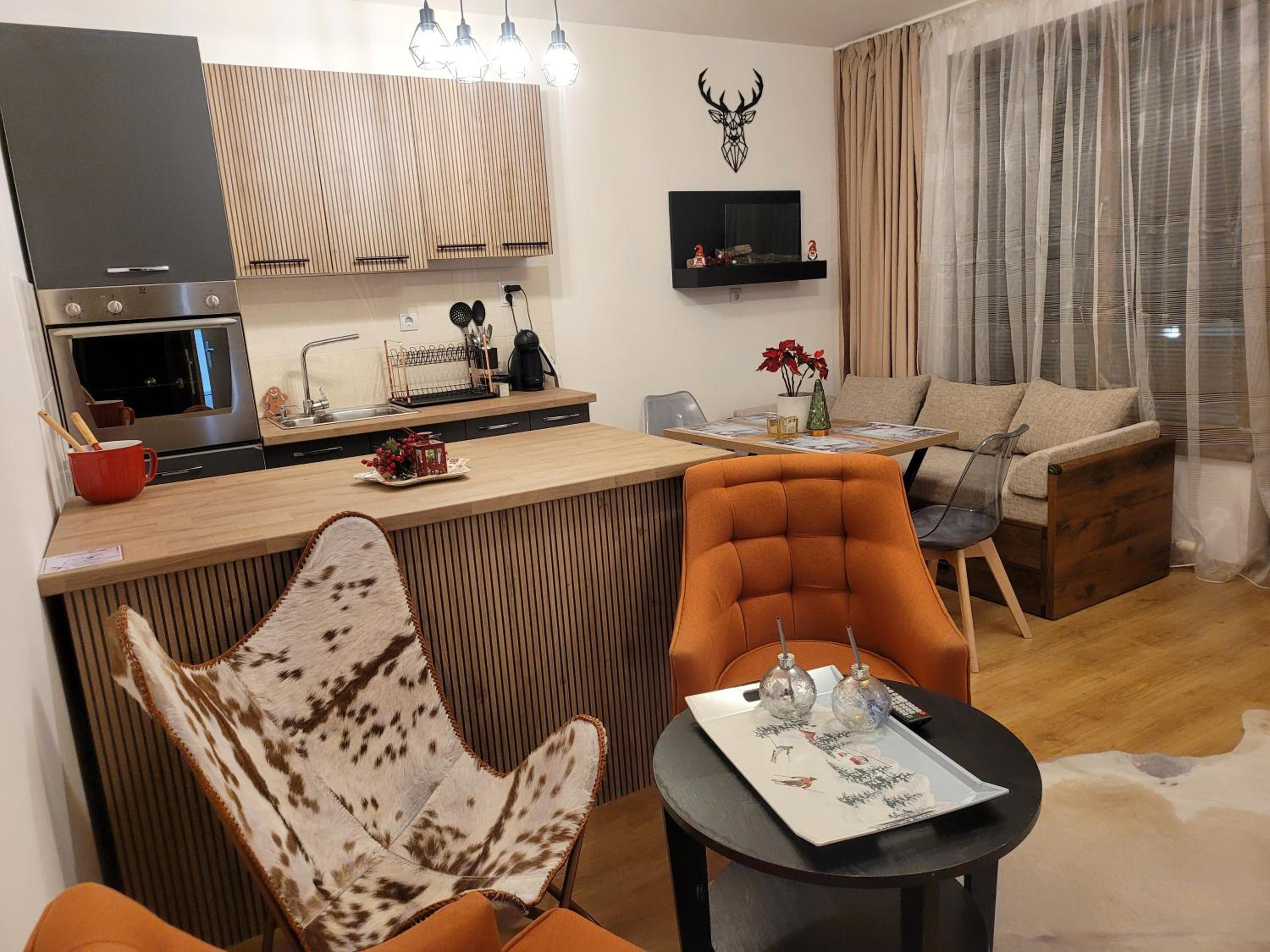 BH and Semiramida Ski Apartment