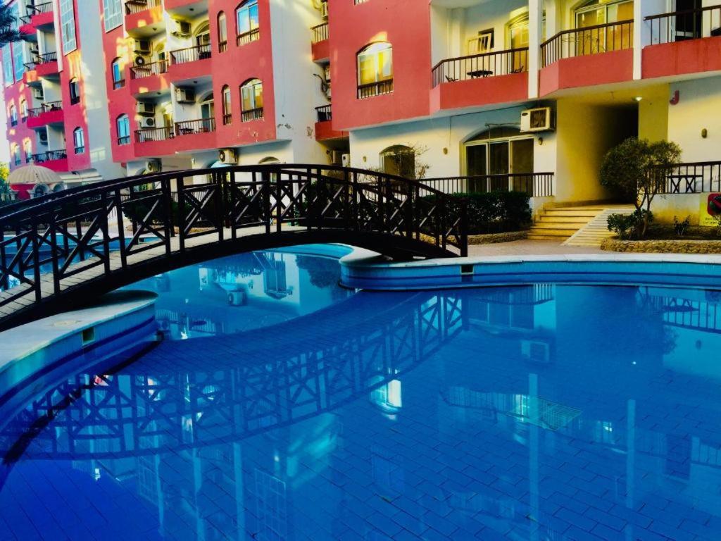 Desert Pearl Romantic Apartment